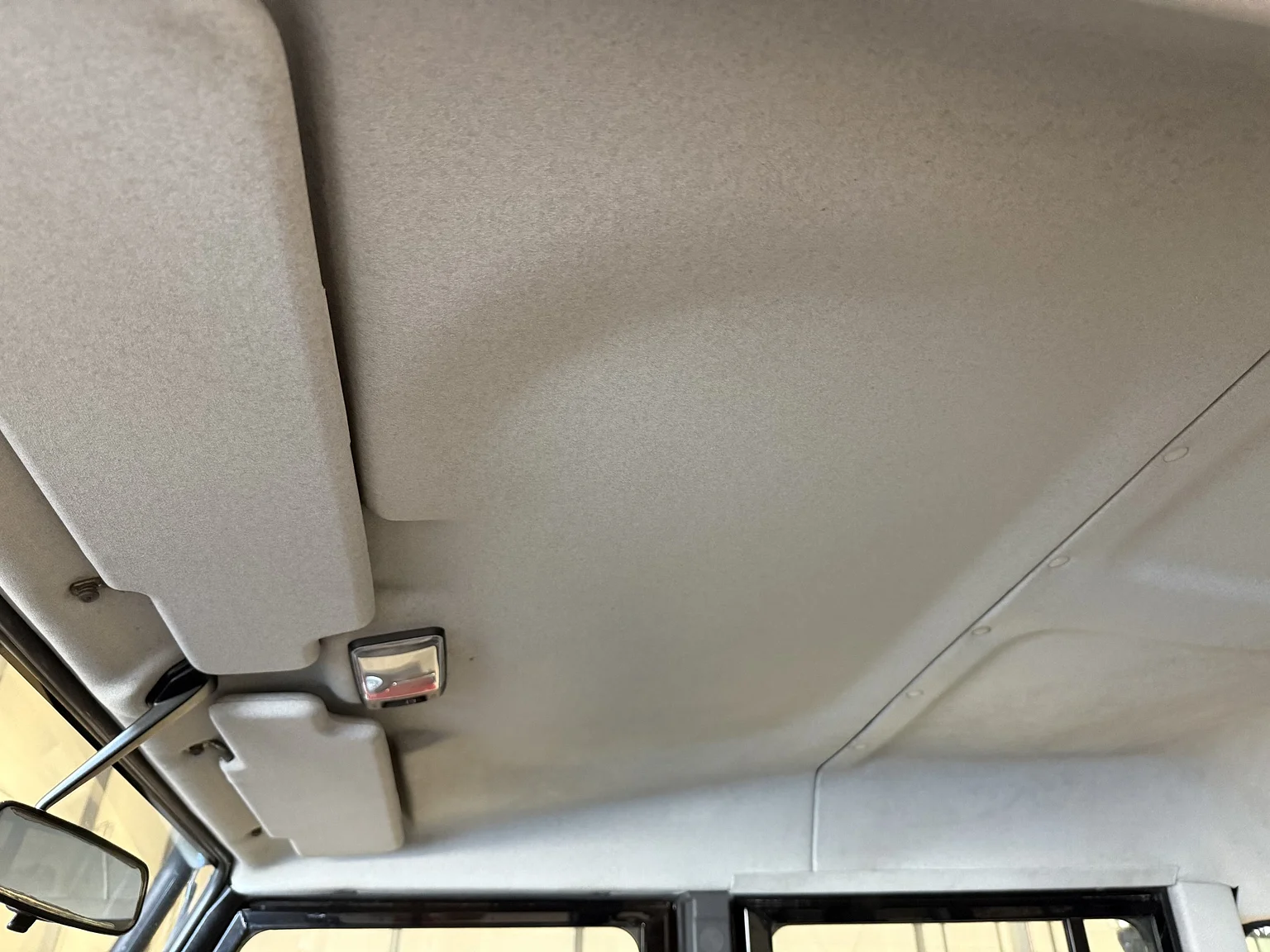 Interior image of 2000 Land Rover Defender 110 Tomb Raider (9)