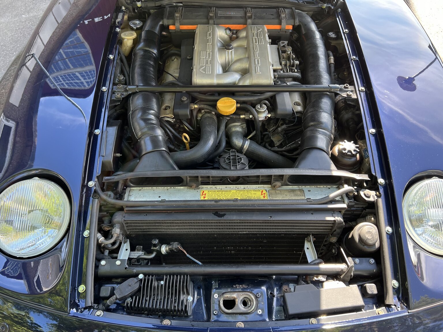 Image of 1993 Porsche 928 GTS mechanics