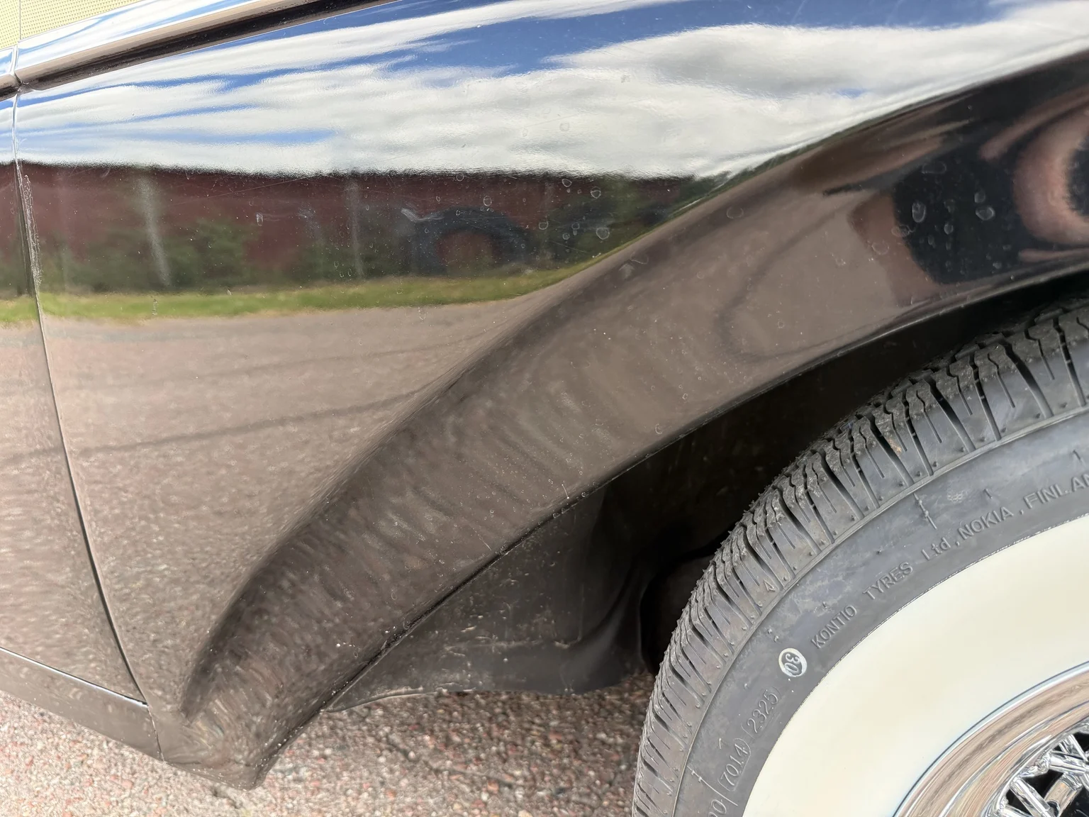 Exteriörbild på 1957 Ford Fairlane 500 Hardtop Cabriolet (59)
