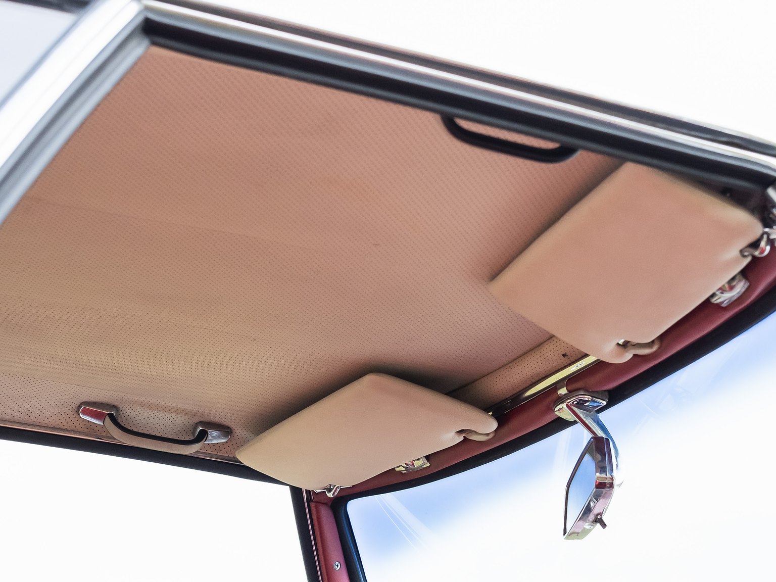 Innenraumfoto von 1966 Mercedes-Benz 230 SL "Pagoda"