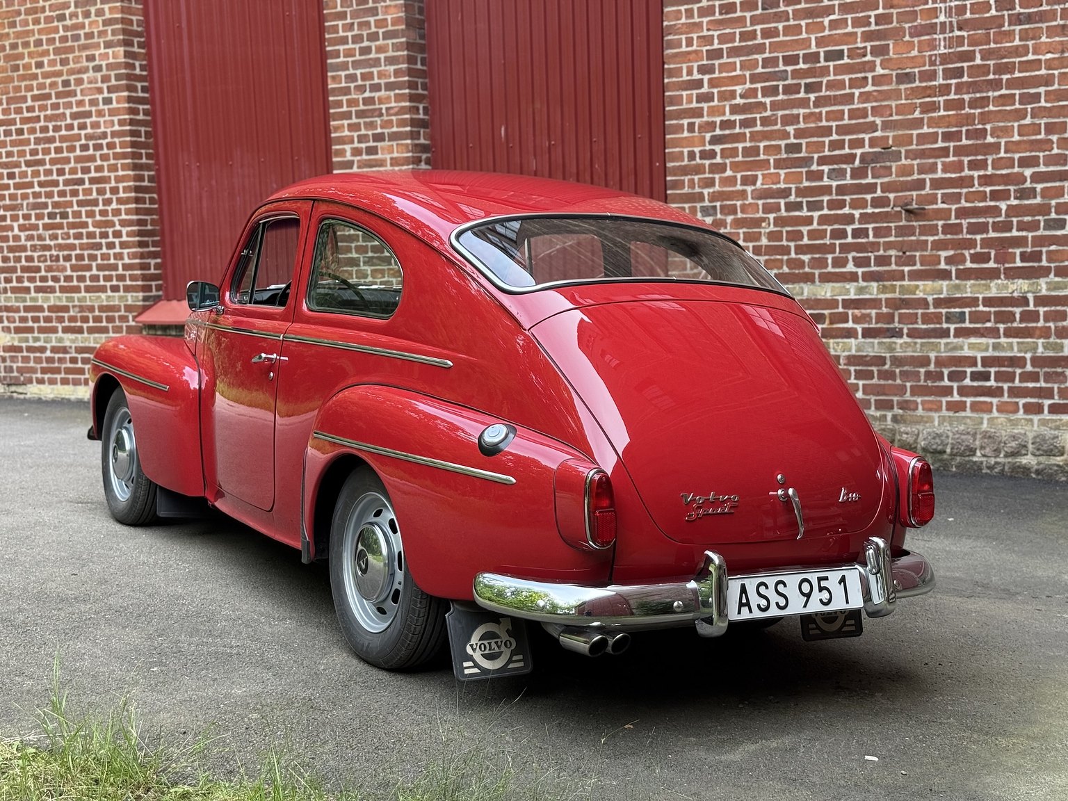 Exterior image of 1962 Volvo PV 544C Sport