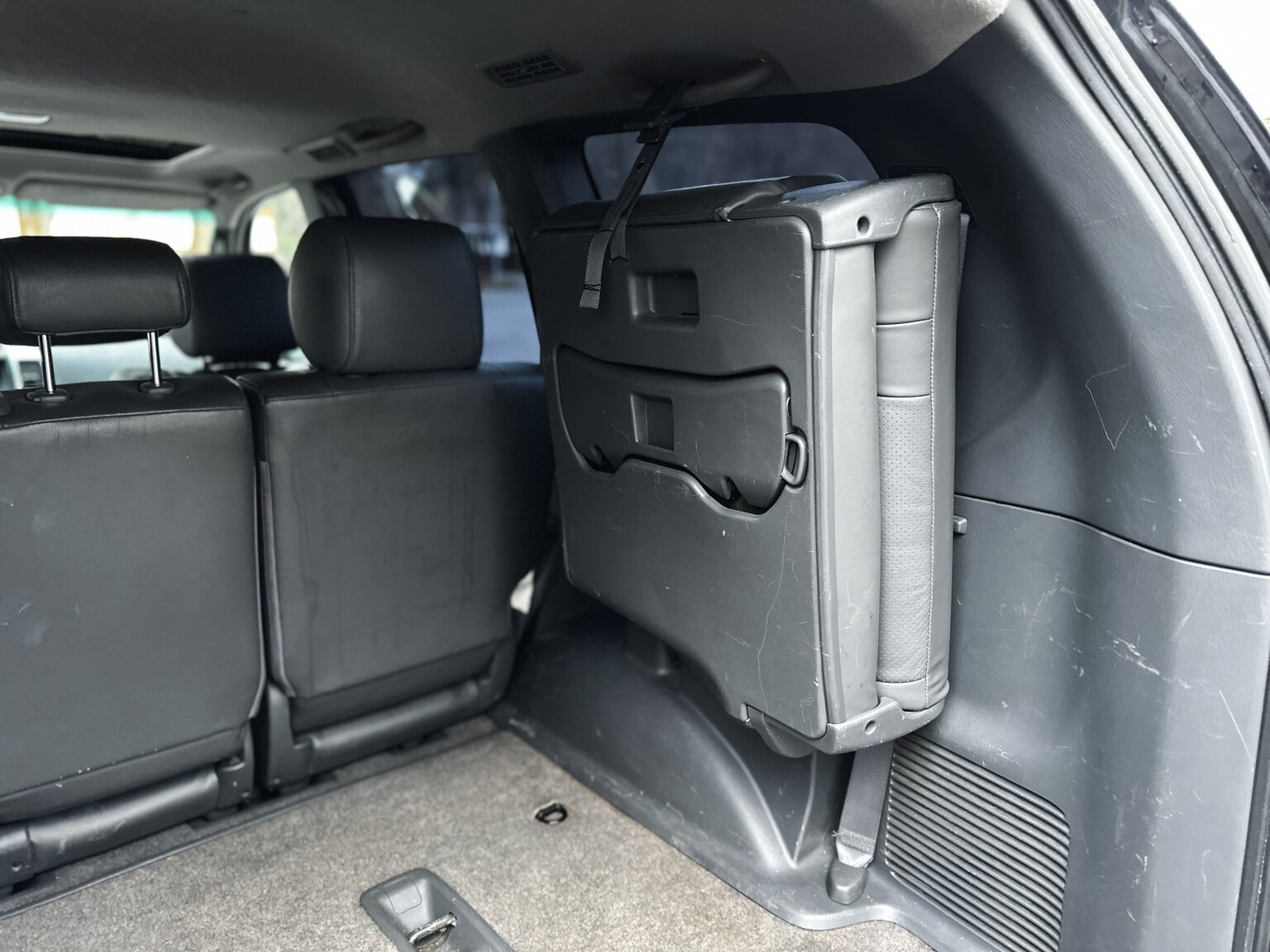 Interior image of 2004 Toyota Land Cruiser