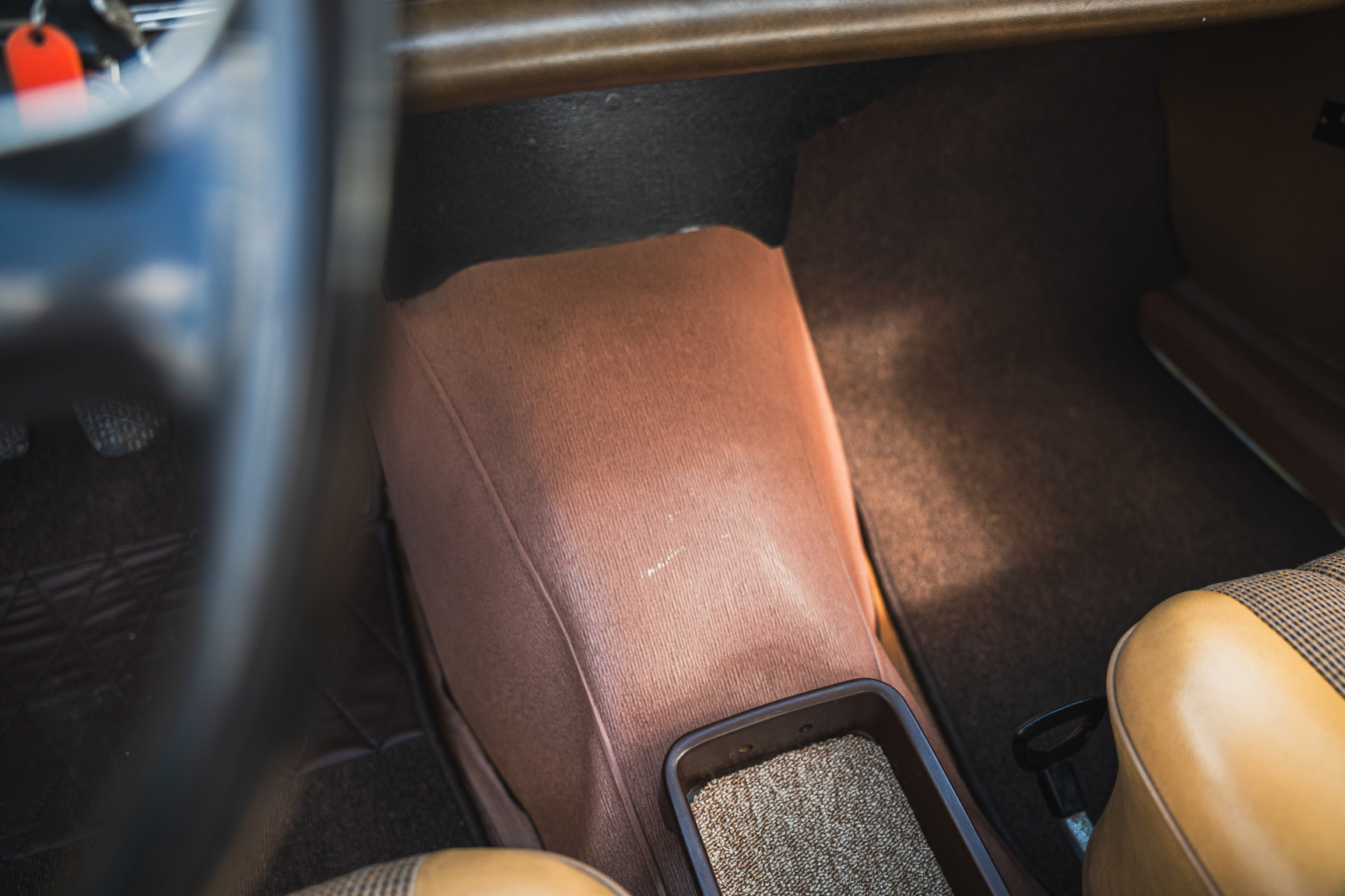 Innenraumfoto von 1966 Mercedes-Benz 200 D "Heckflosse"