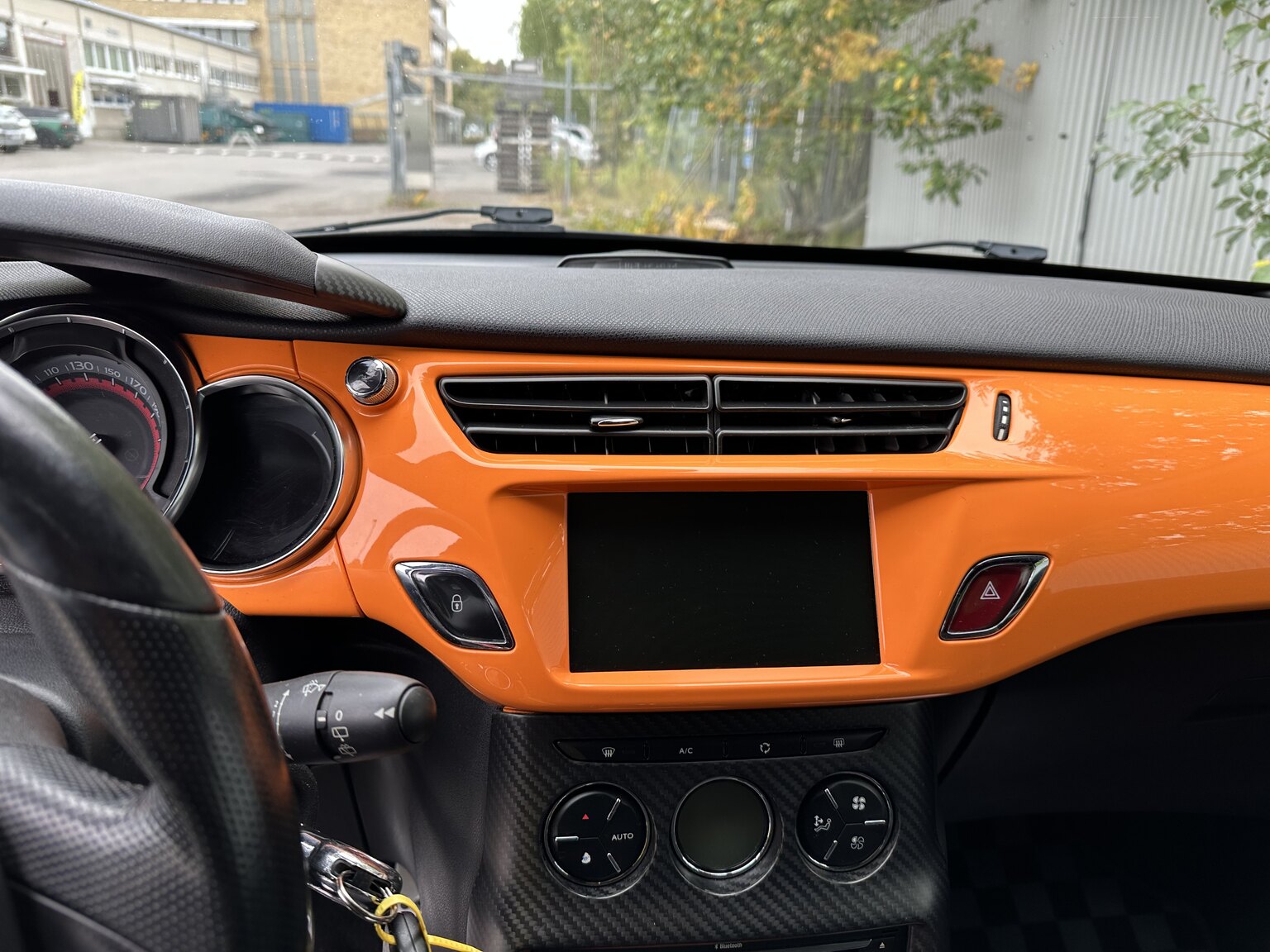 Interior image of 2012 Citroen DS3 Racing  (11)