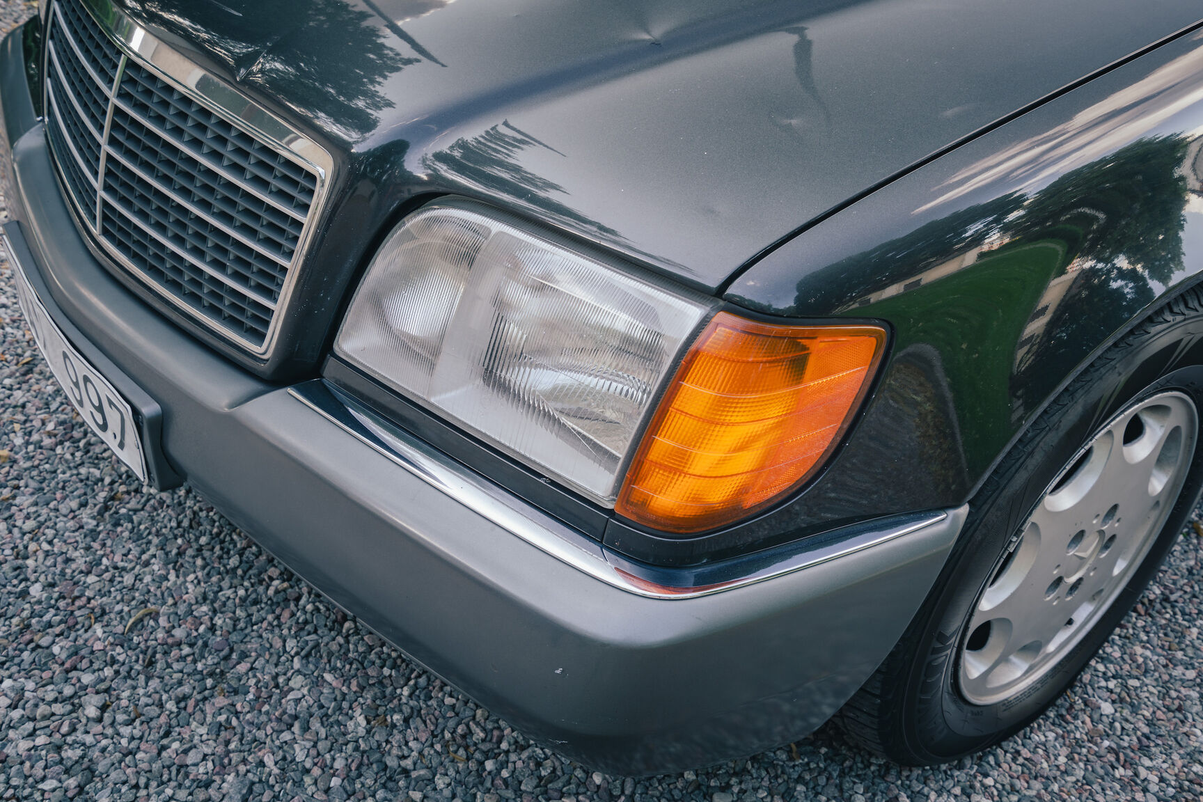 Exterior image of 1992 Mercedes-Benz 500 SE (19)