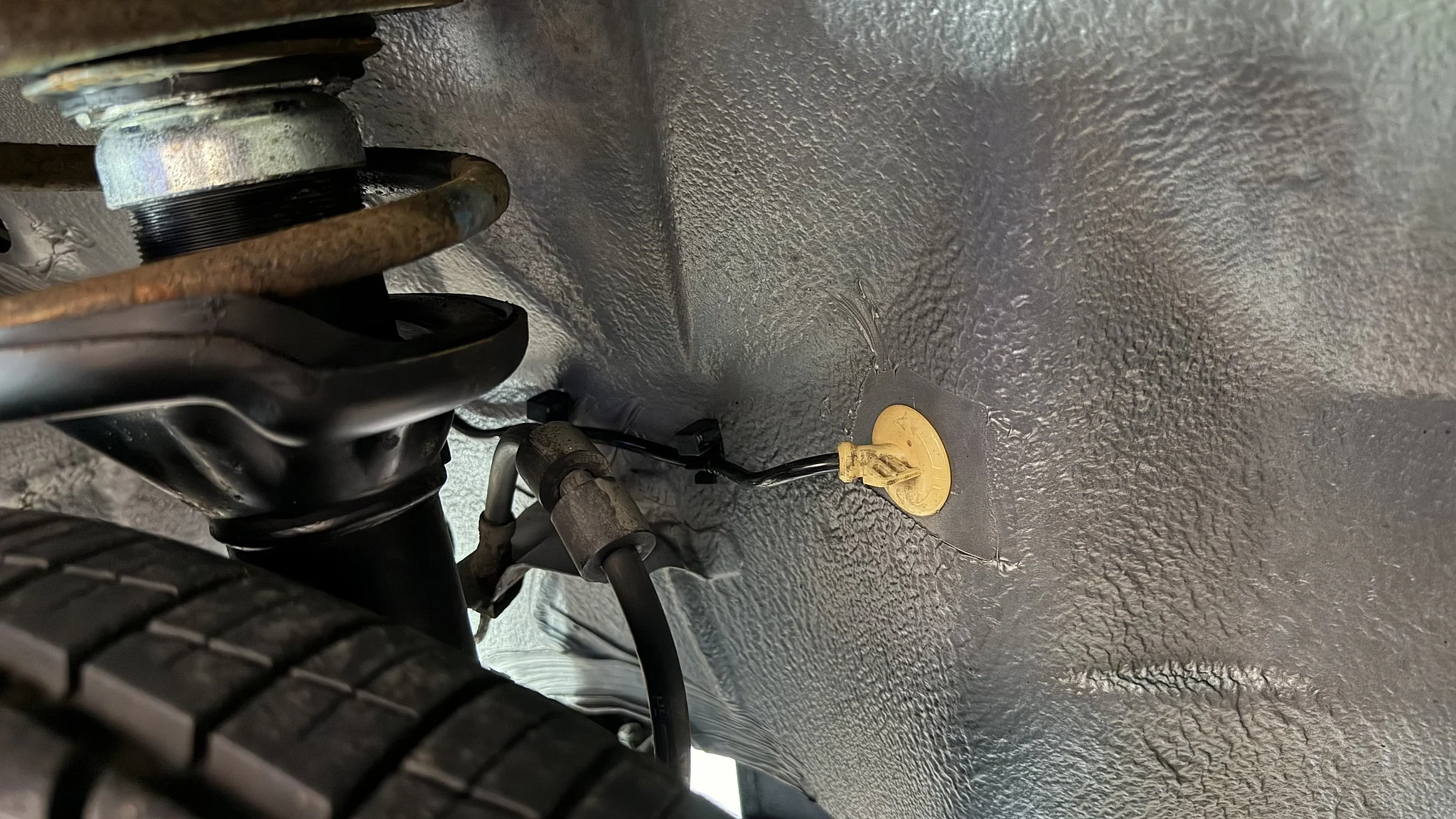 Image of 1988 BMW 535i - NO RESERVE (28) mechanics