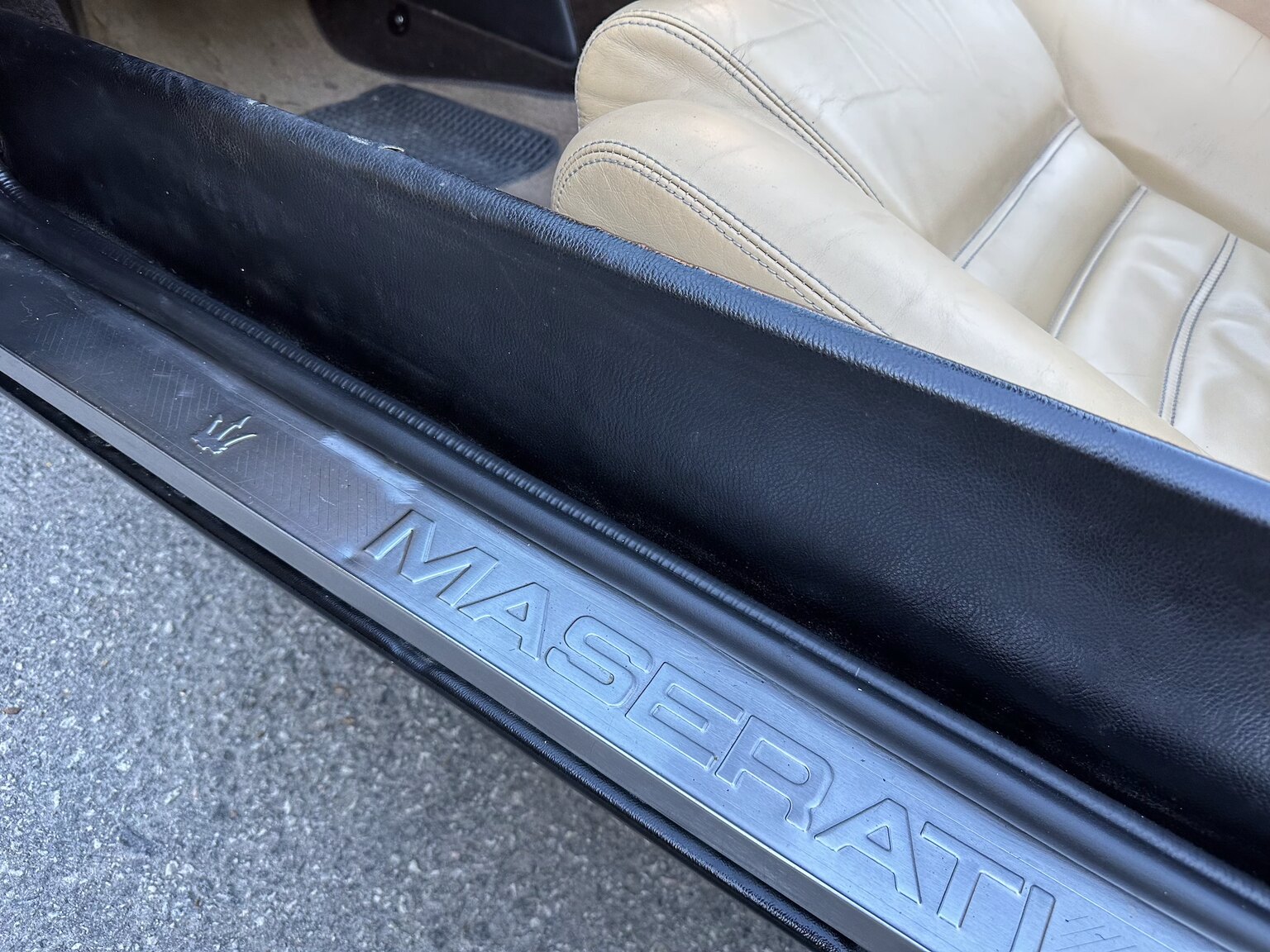 Innenraumfoto von 1987 Maserati Biturbo Spyder