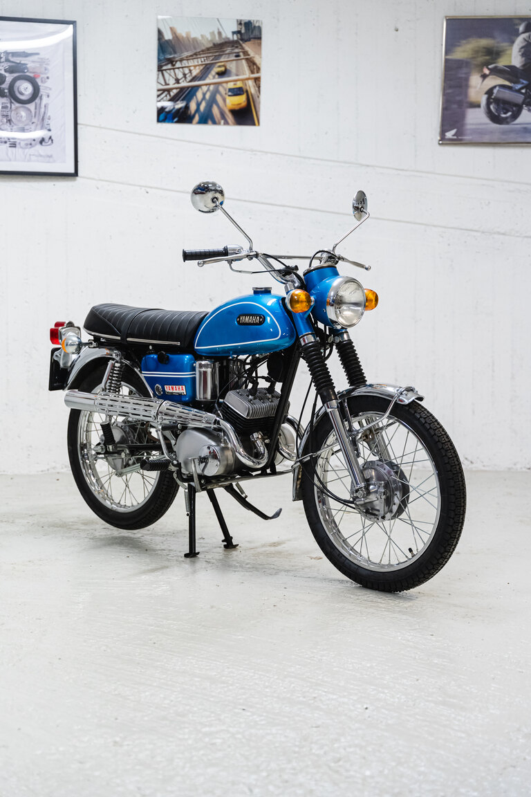 Exterior image of 1970 Yamaha AS2C