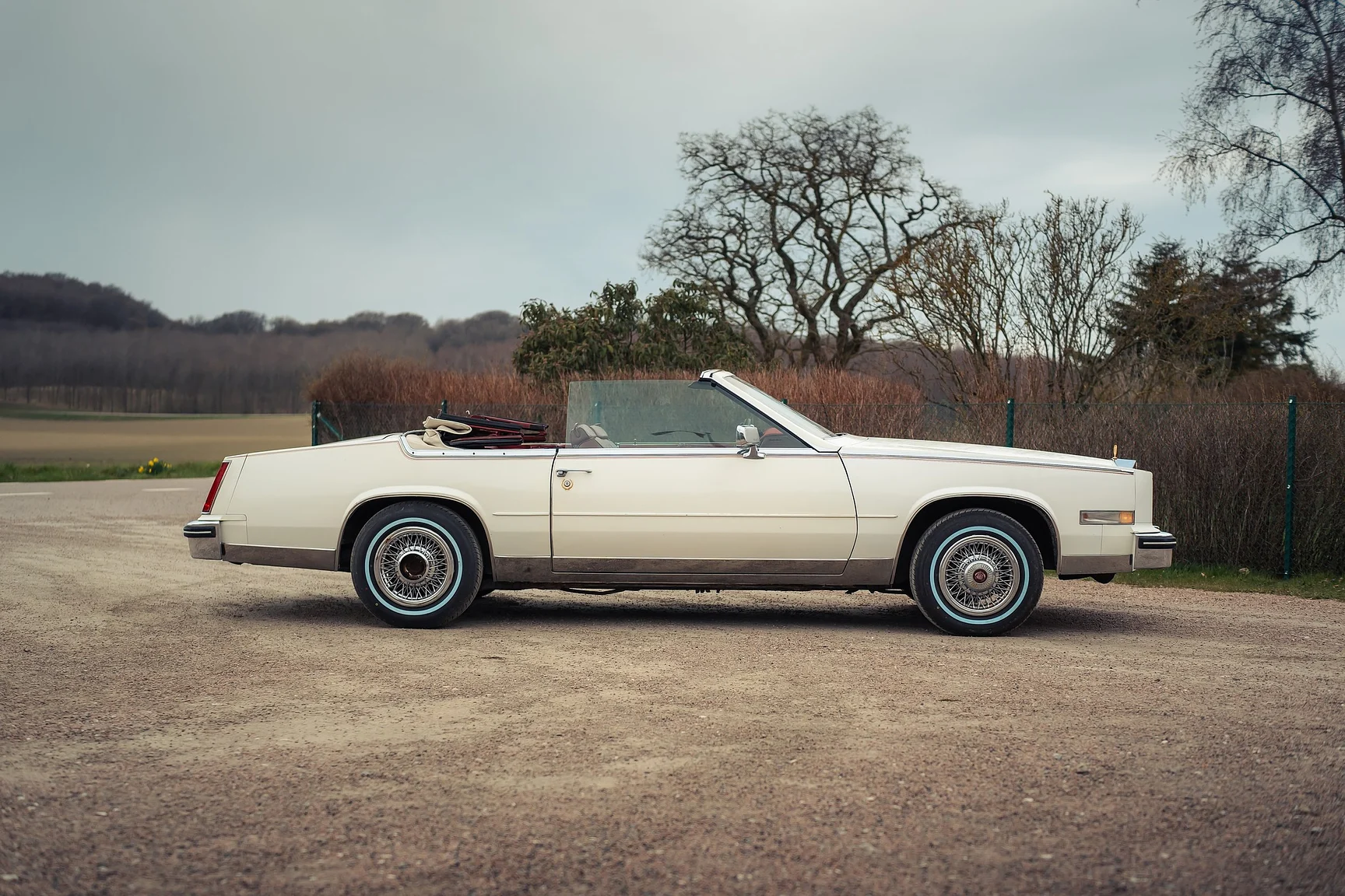 Exteriörbild på 1984 Cadillac Eldorado Biarritz Convertible (4)