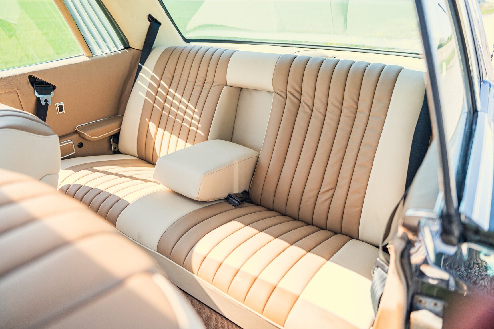 Interiörbild 1976 Mercedes-Benz 450 SLC (49)