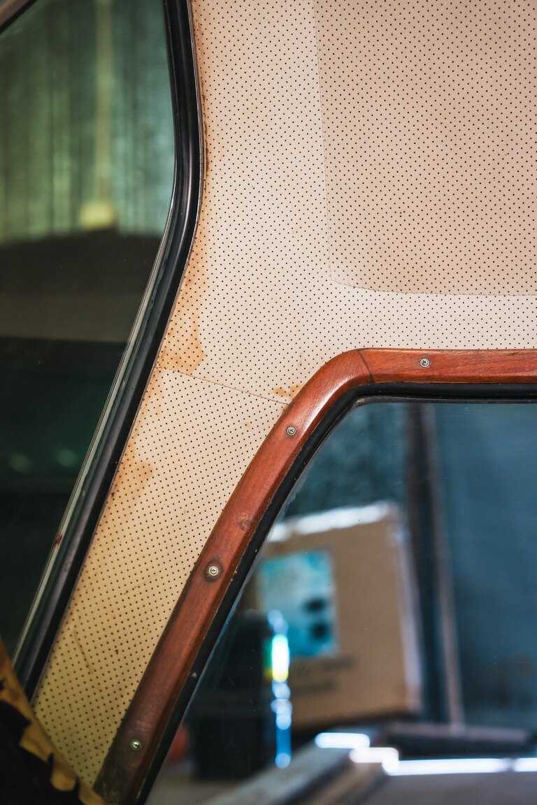 Interiörbild 1966 Mercedes-Benz 230 SL 