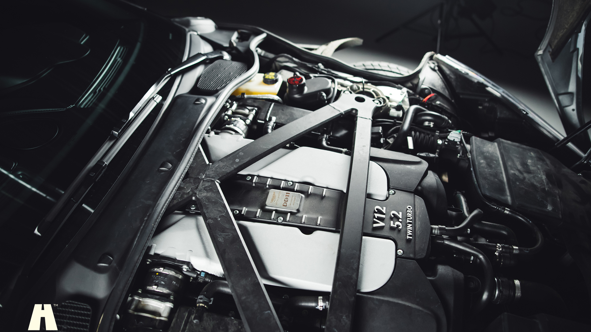 2019 Aston Martin DB11 AMR (14), Mekanik