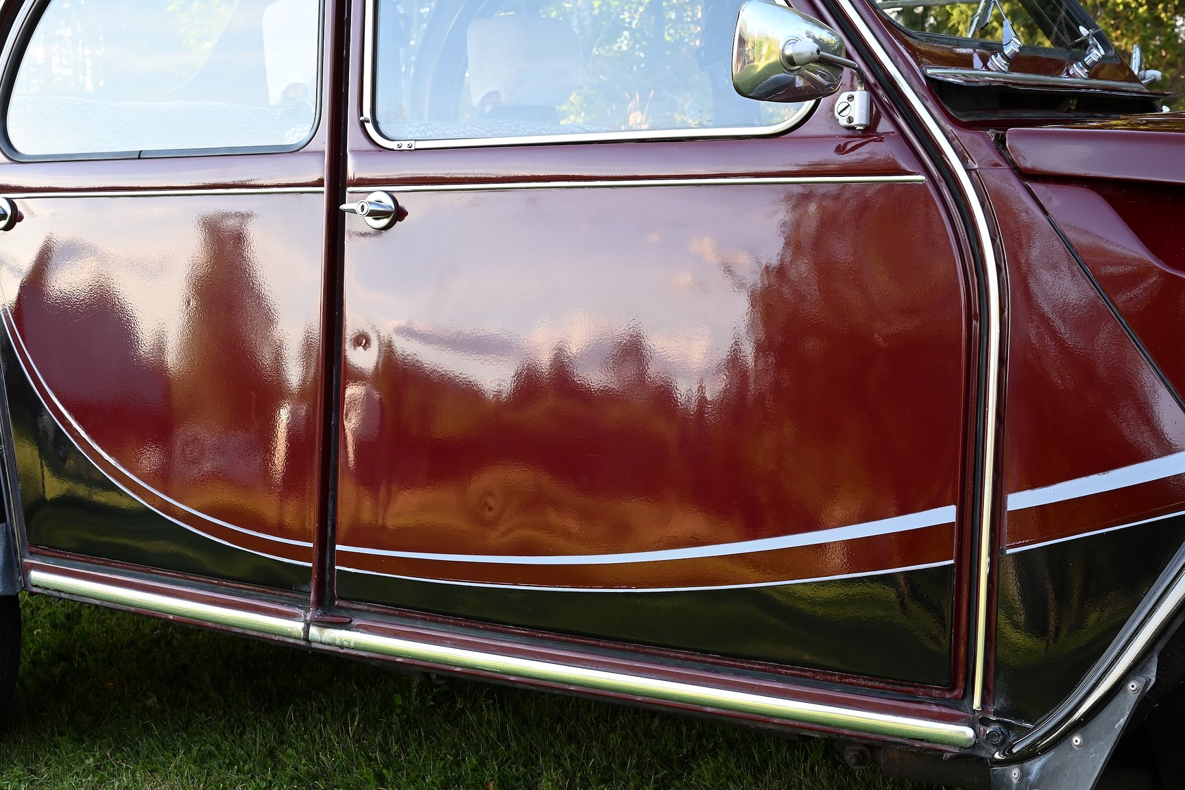 Exterior image of 1981 Citroën 2CV Charleston