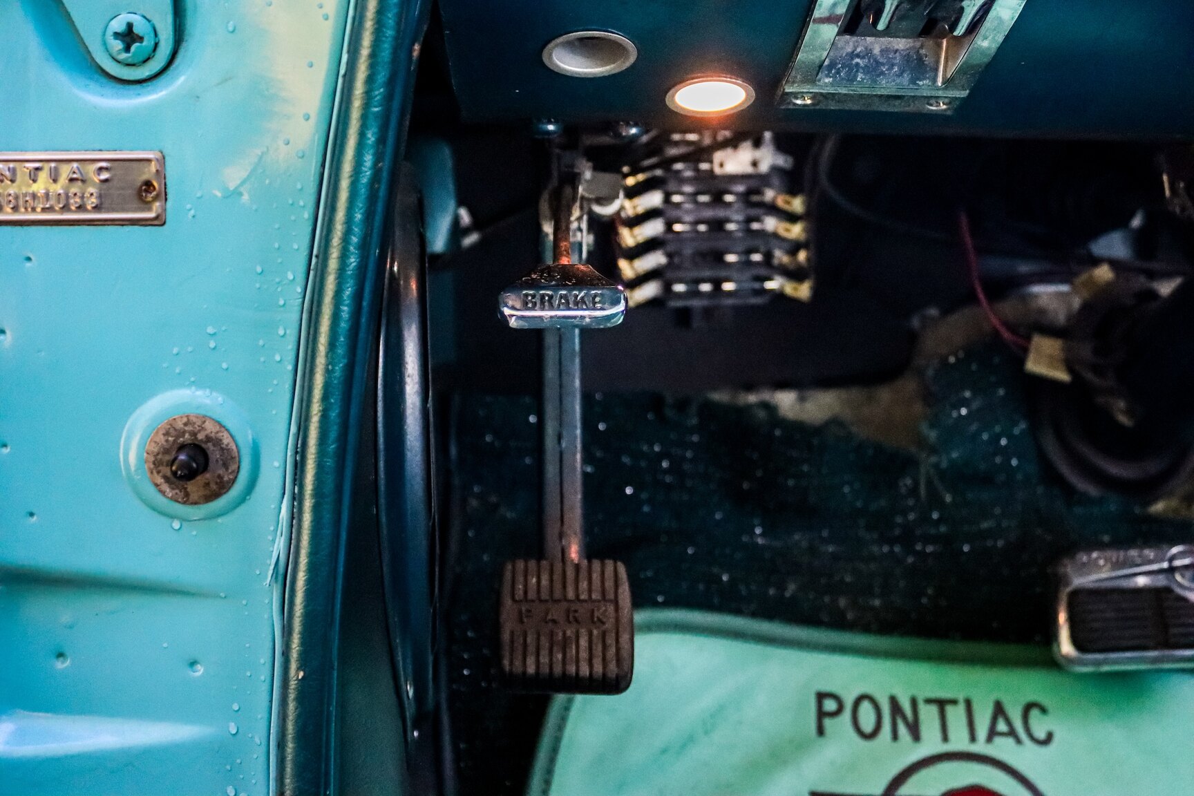 Interior image of 1958 Pontiac Bonneville