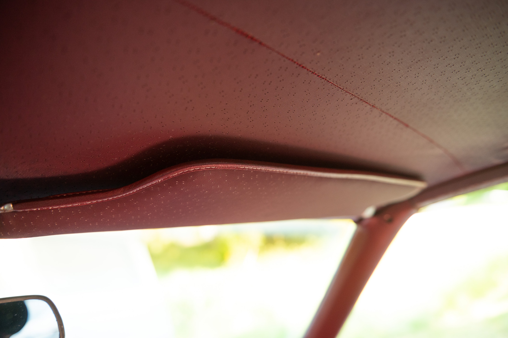 Interior image of 1968 Oldsmobile Toronado (25)