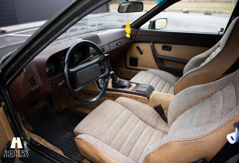 確認用① 1981 Porsche 924 krz631 - Interior - 1 - Bidders Highway
