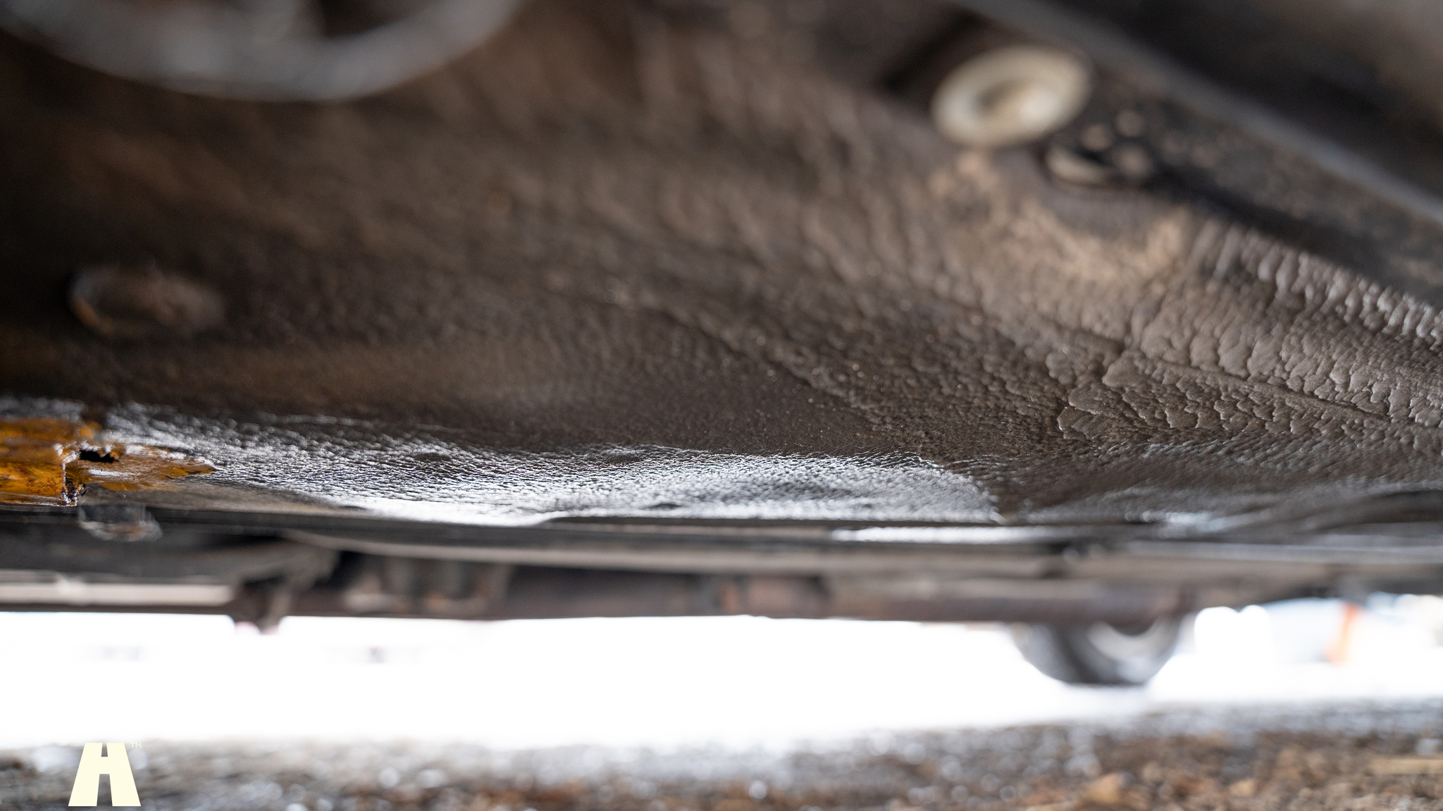 Image of 1990 Mercedes 300 CE-24 mechanics