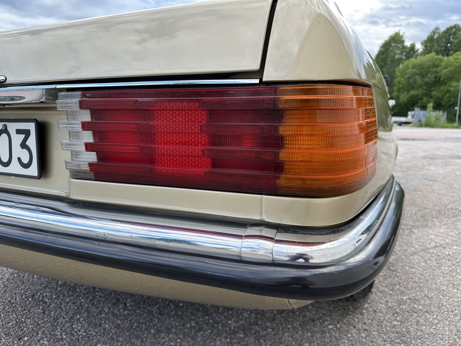 Aussenfoto 1974 Mercedes benz 450 SL