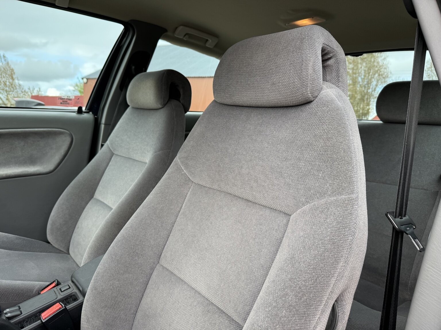 Interior image of 1997 SAAB 900