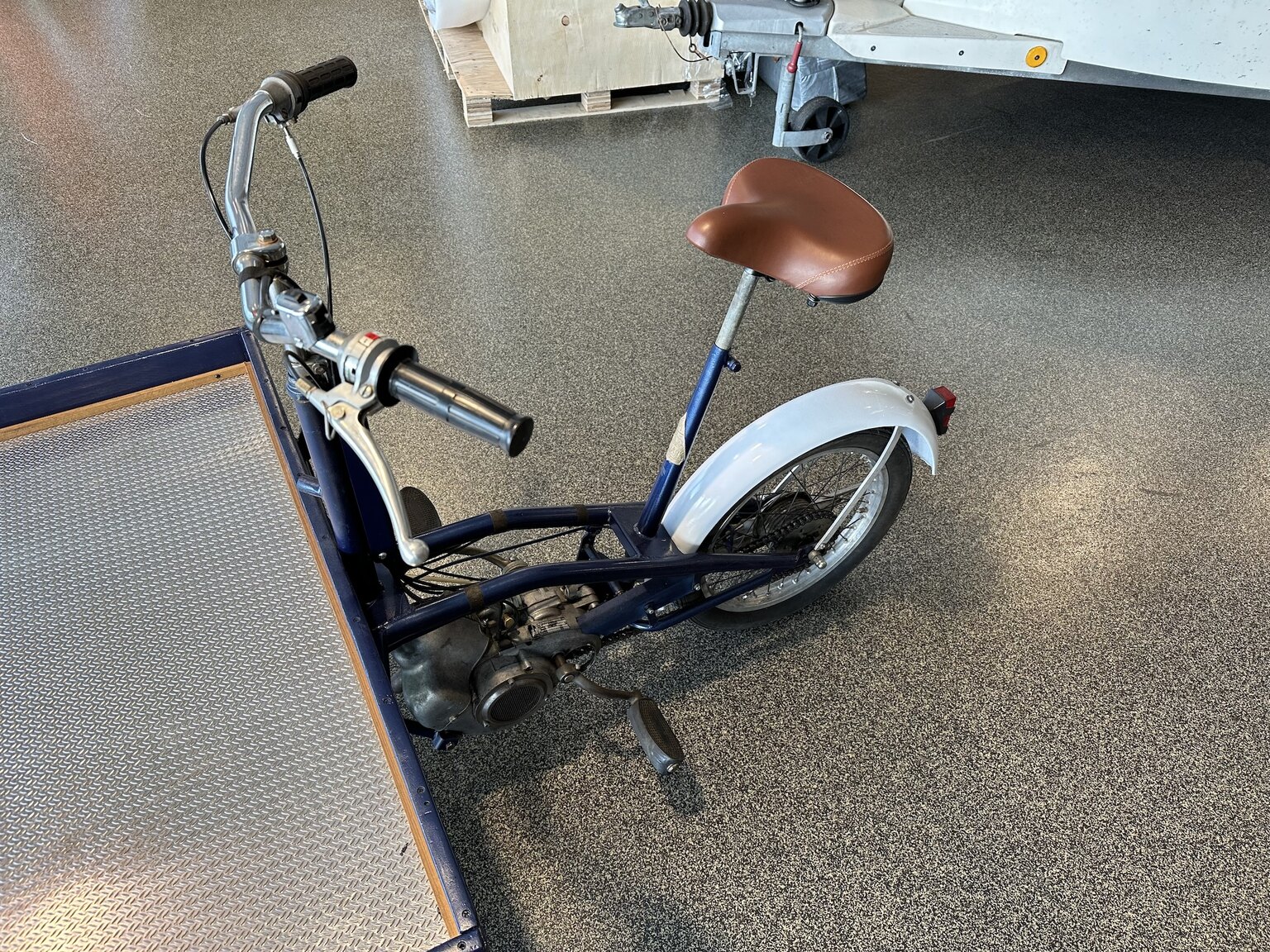 Exterior image of 1959 Monark Flakmoped