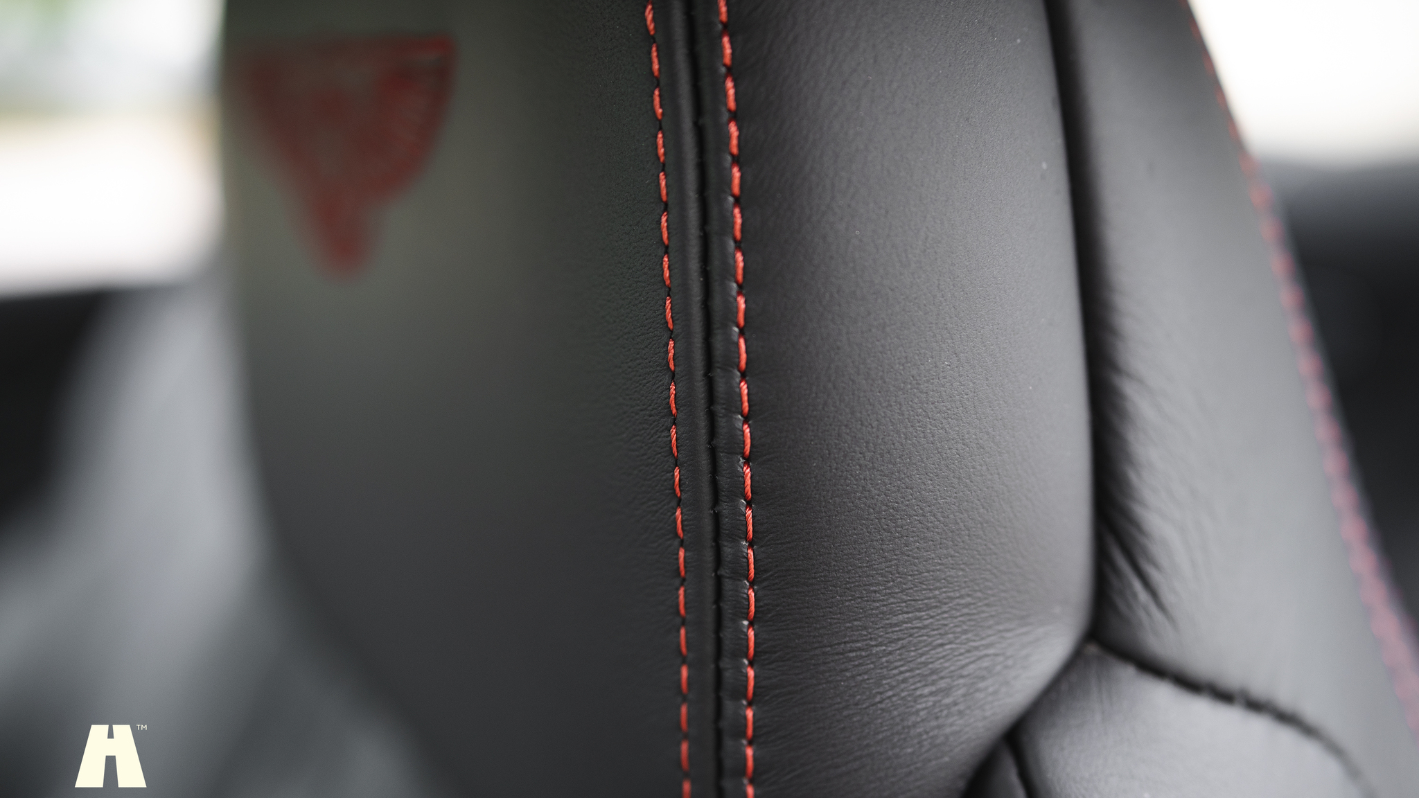 Interiörbild 2013 Bentley Continental GT V8 (46)