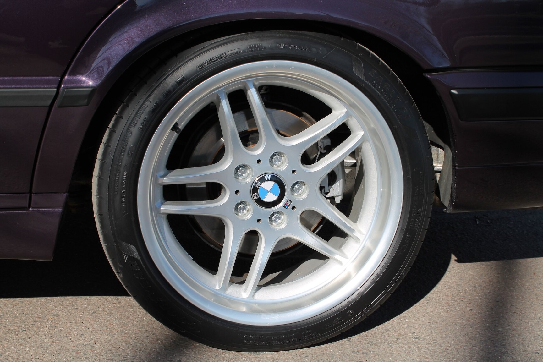 Exteriörbild på 1996 BMW 540i Touring "No Reserve Auction"