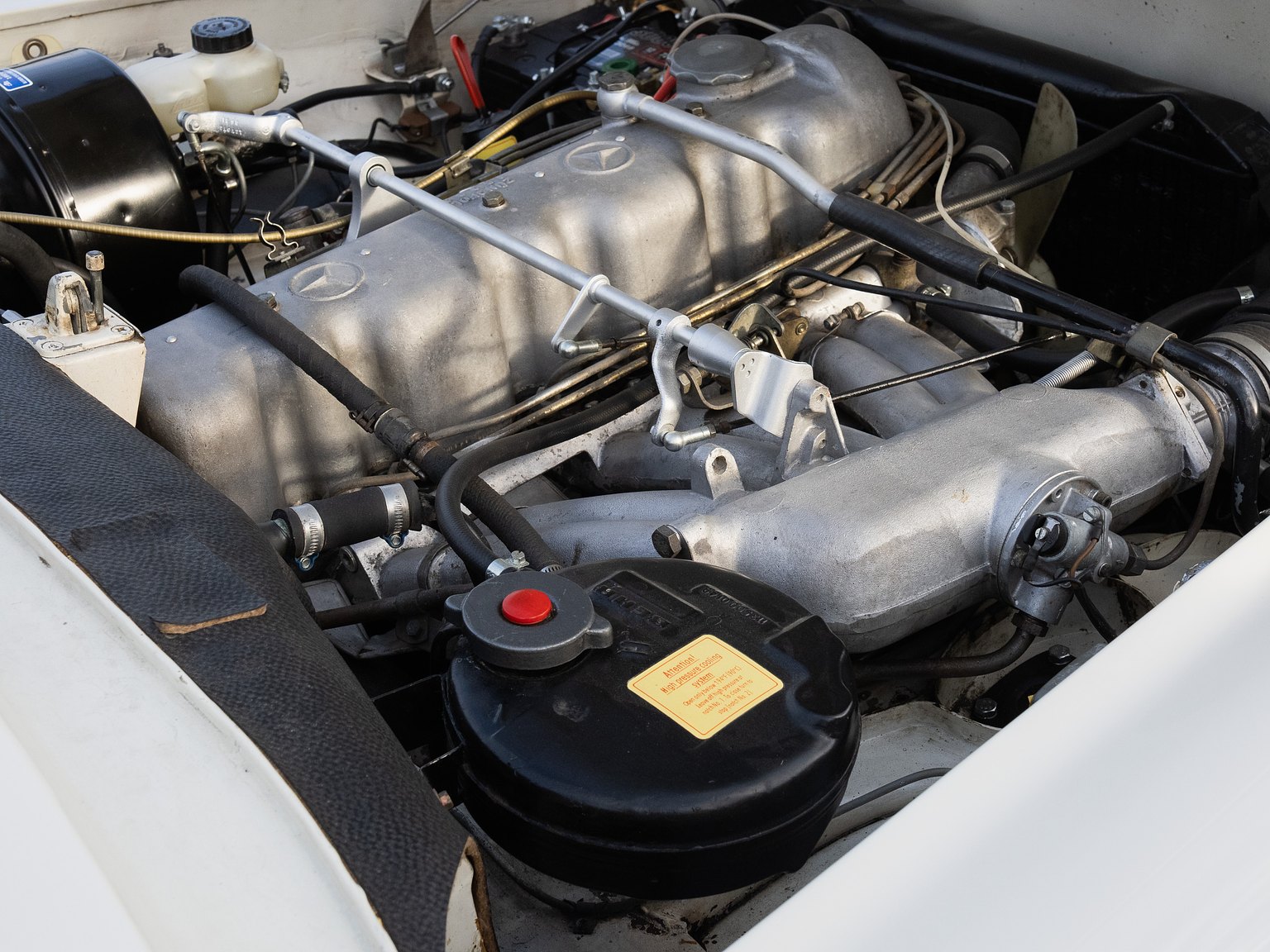 Image of 1966 Mercedes-Benz 230 SL "Pagoda" mechanics