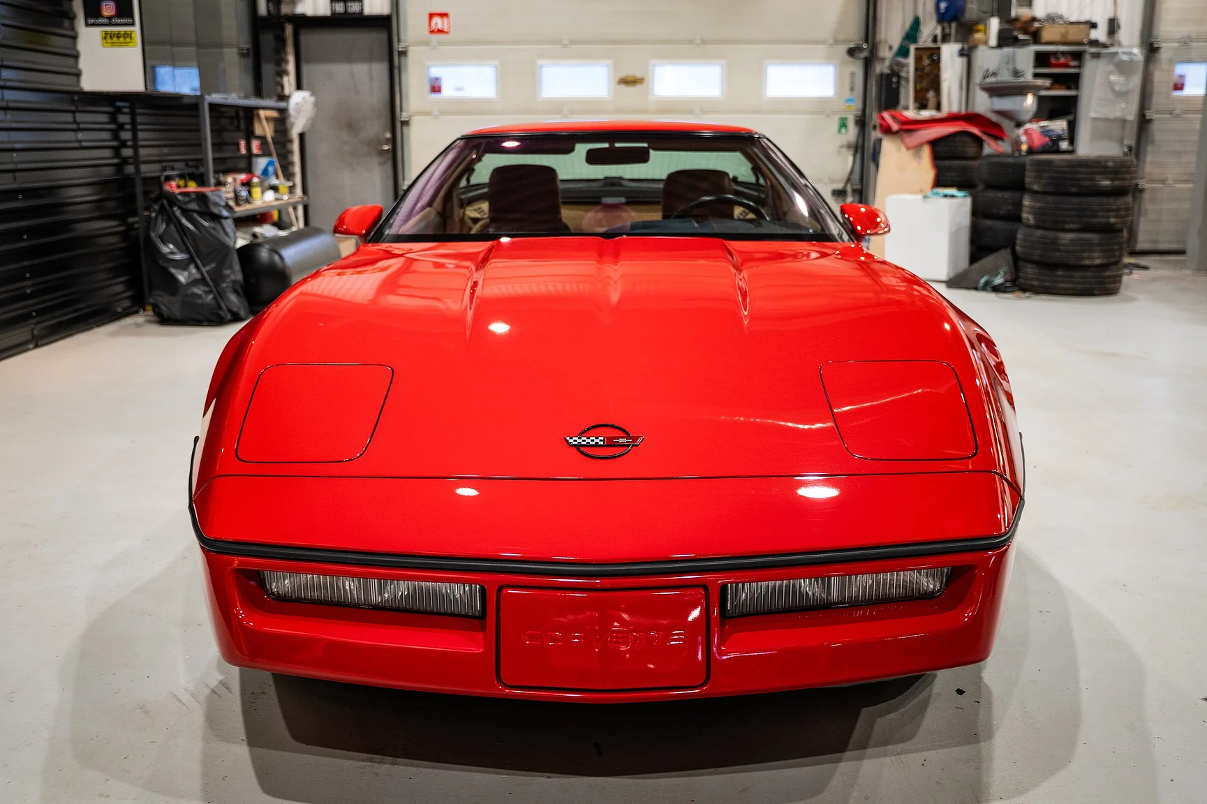 Exterior image of 1990 Chevrolet Corvette ZR-1 (23)