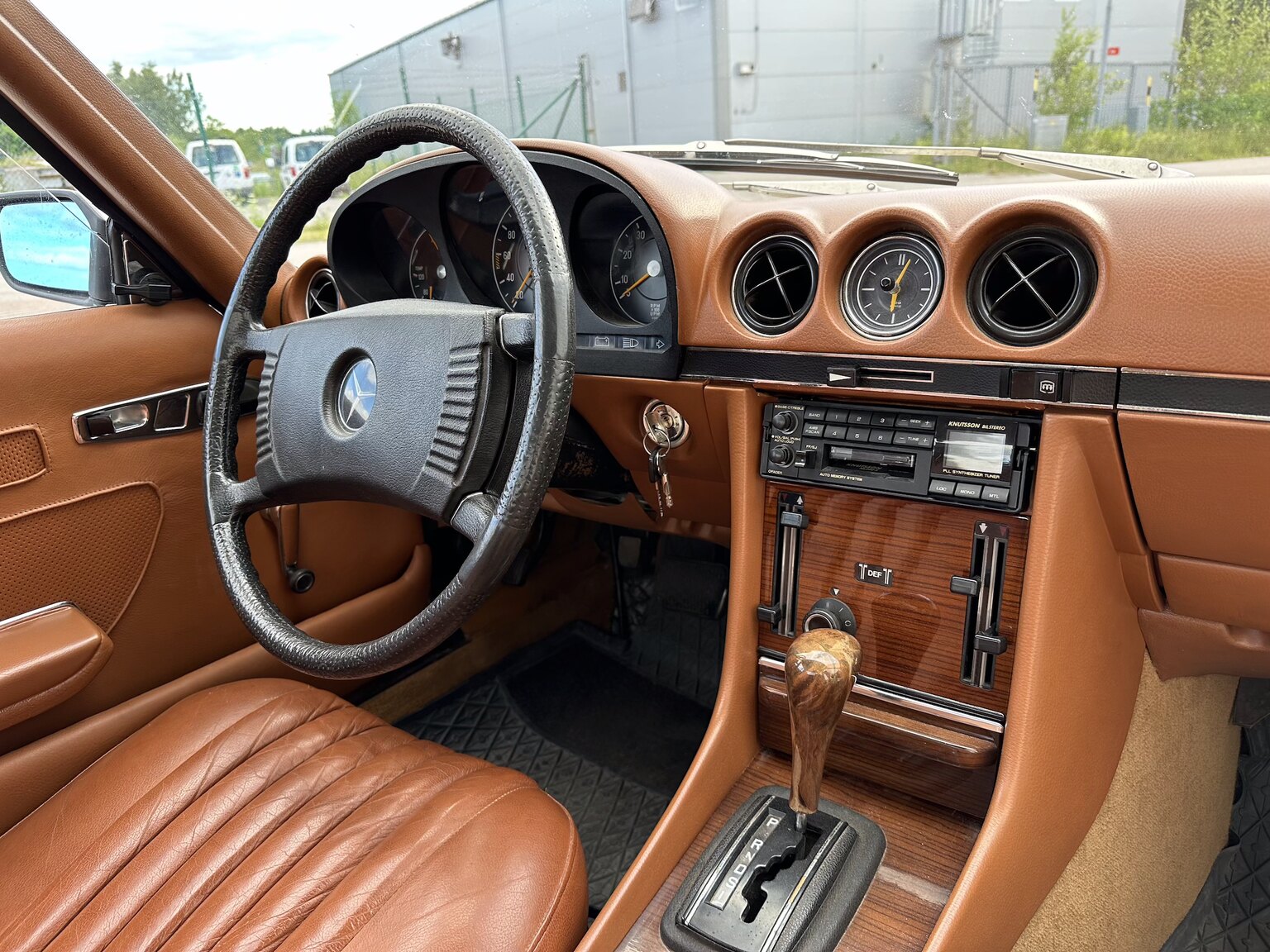 Interiörbild 1974 Mercedes benz 450 SL