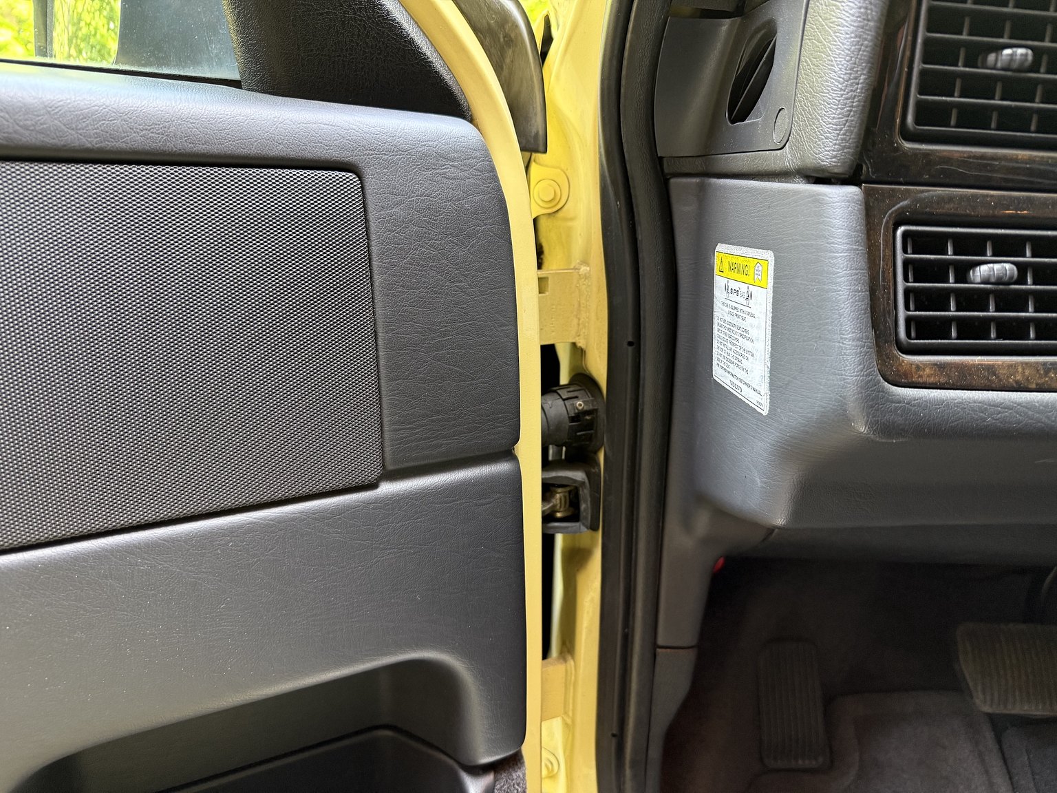 Interior image of 1995 Volvo 850 T-5R