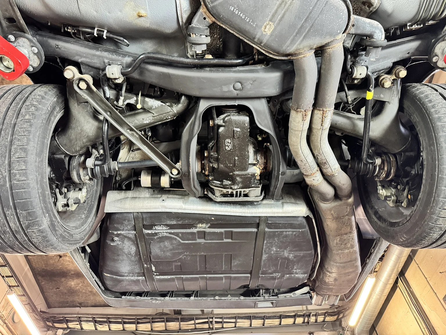 1993 BMW E34 M5 Touring  (65), Mekanik