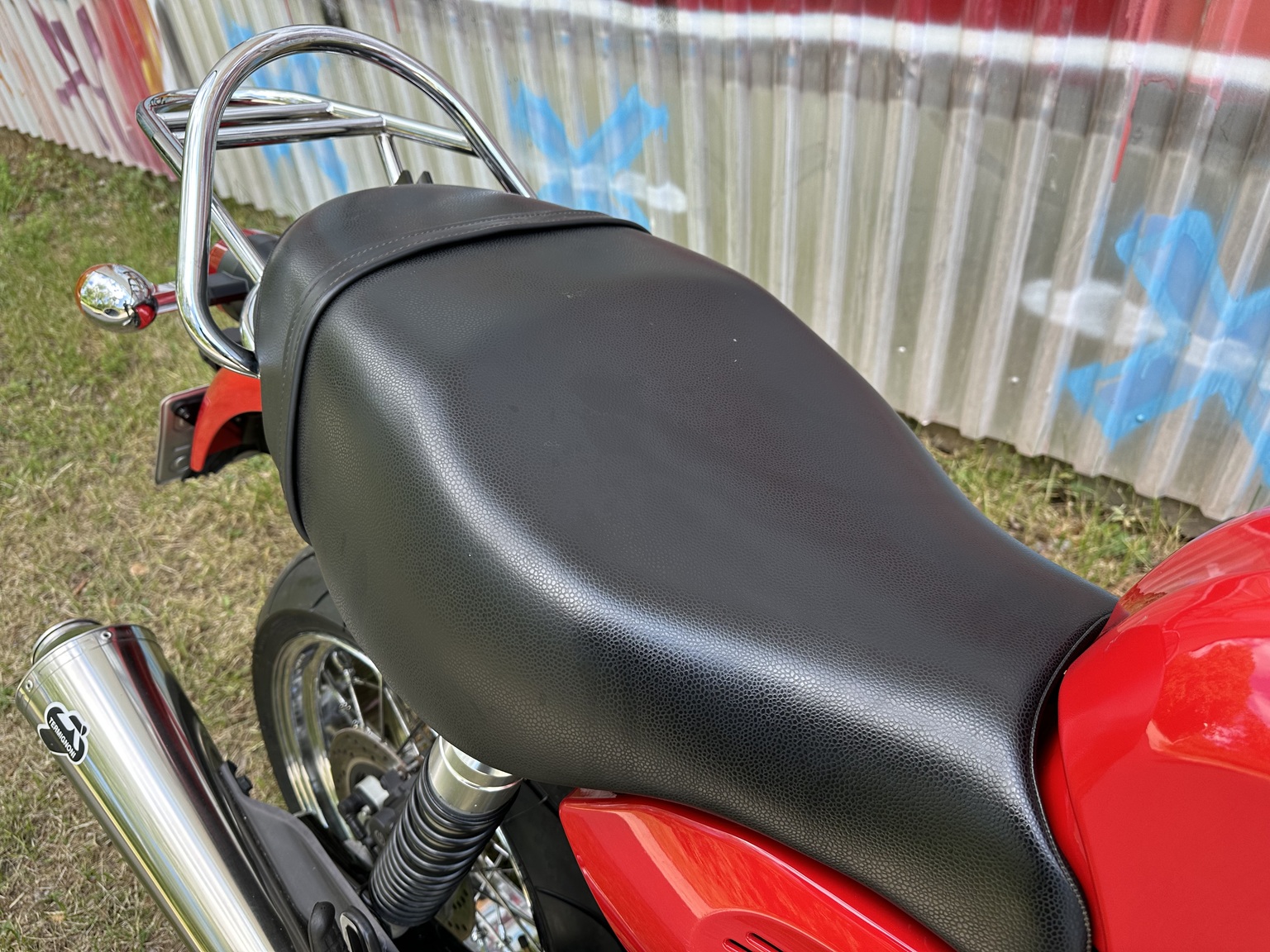 Aussenfoto 2006 Ducati 1000 GT (55)