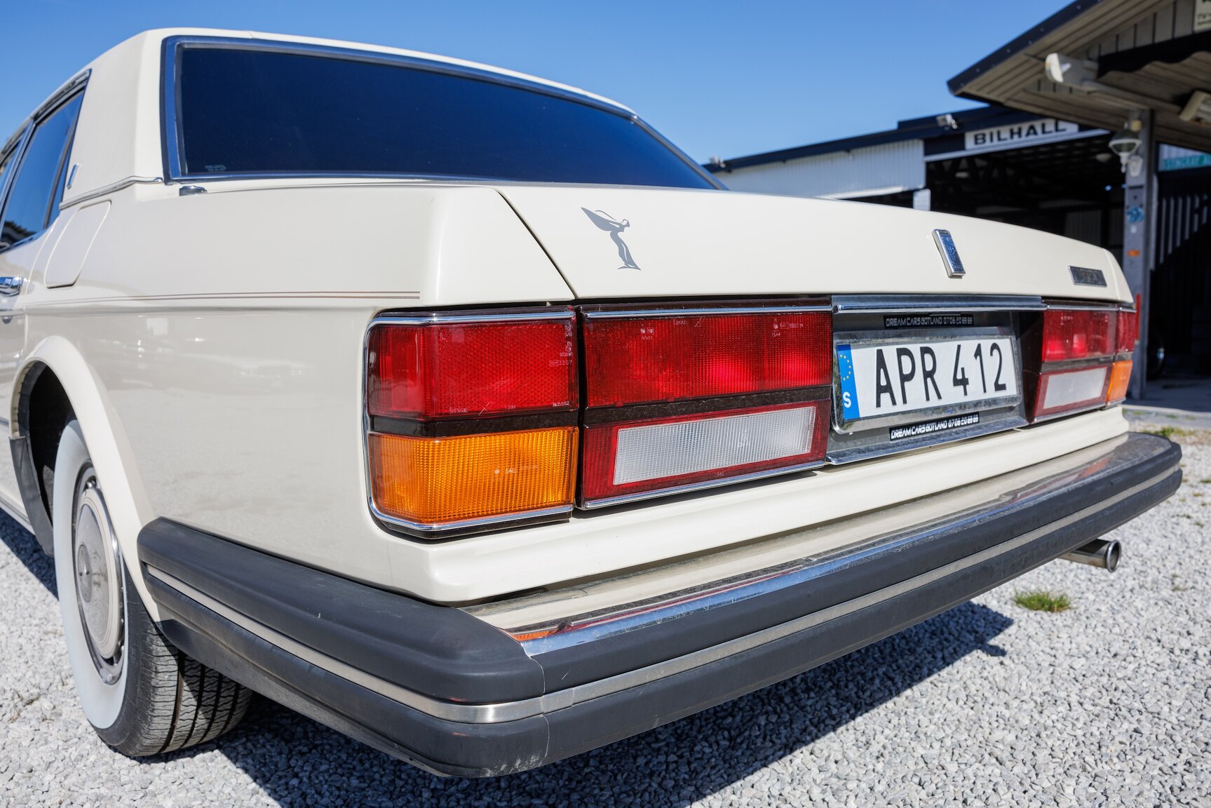 Exterior image of 1991 Rolls Royce Silver Spur LWB
