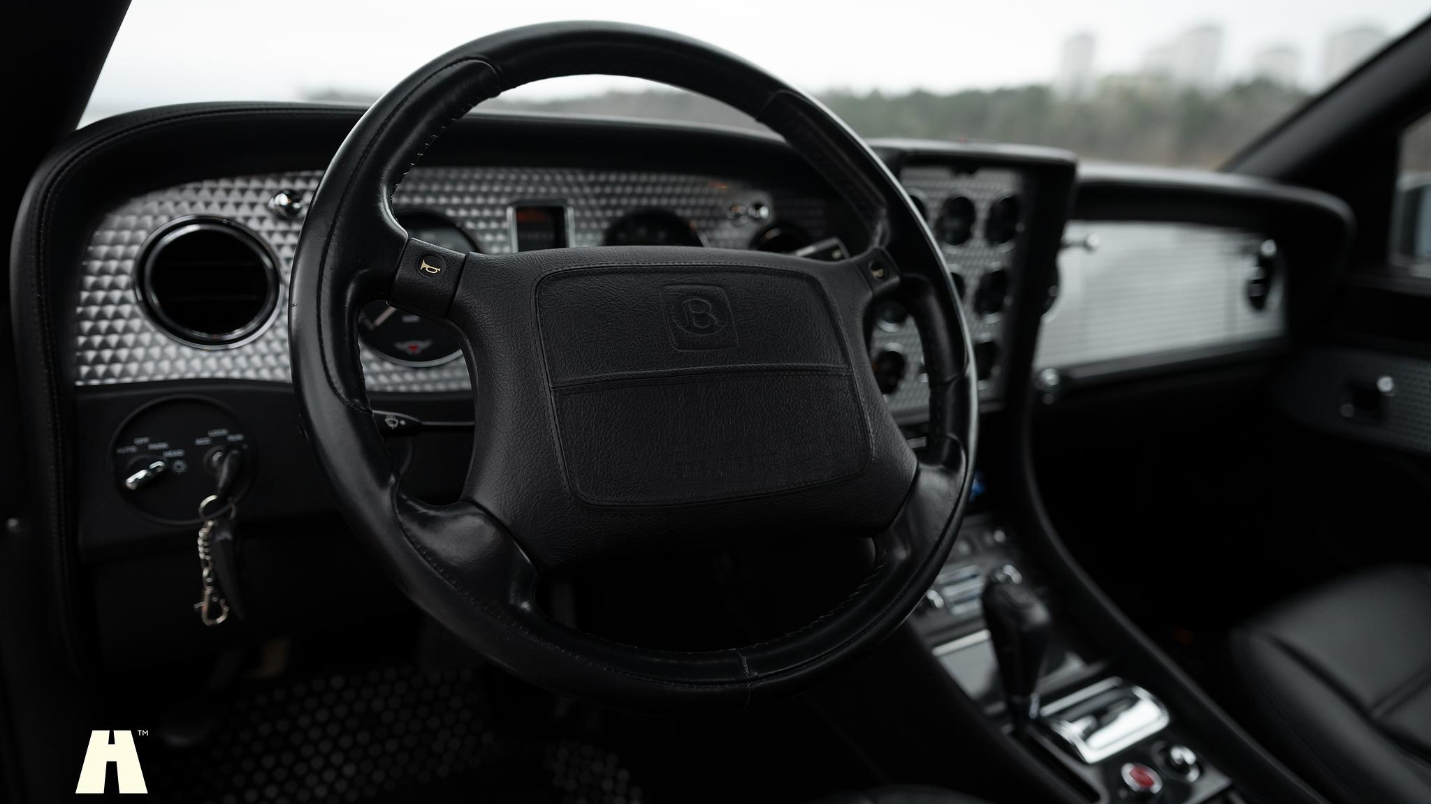 Interiörbild 1997 Bentley Continental T (2)