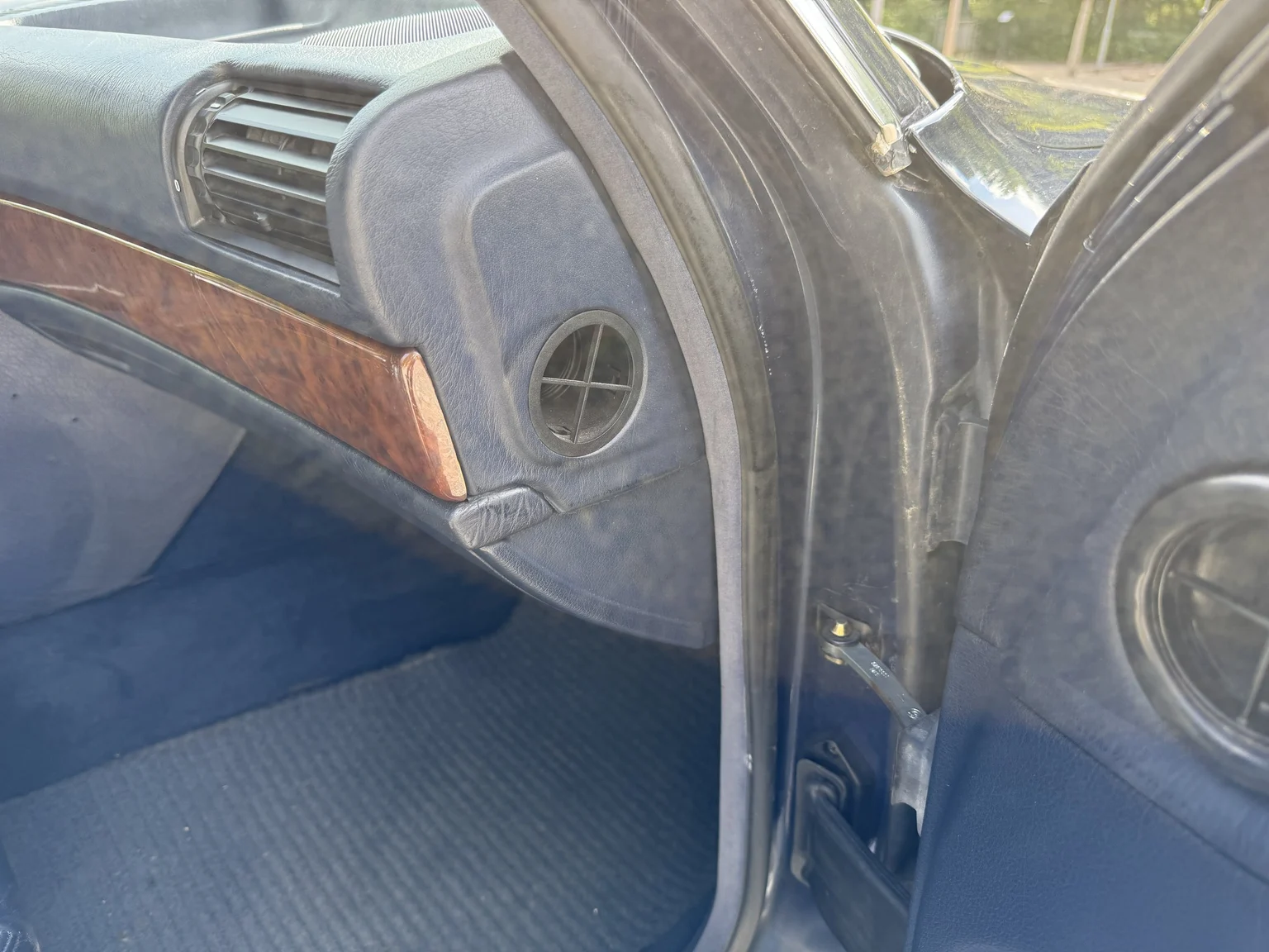 Innenraumfoto von 1990 BMW 750i (93)
