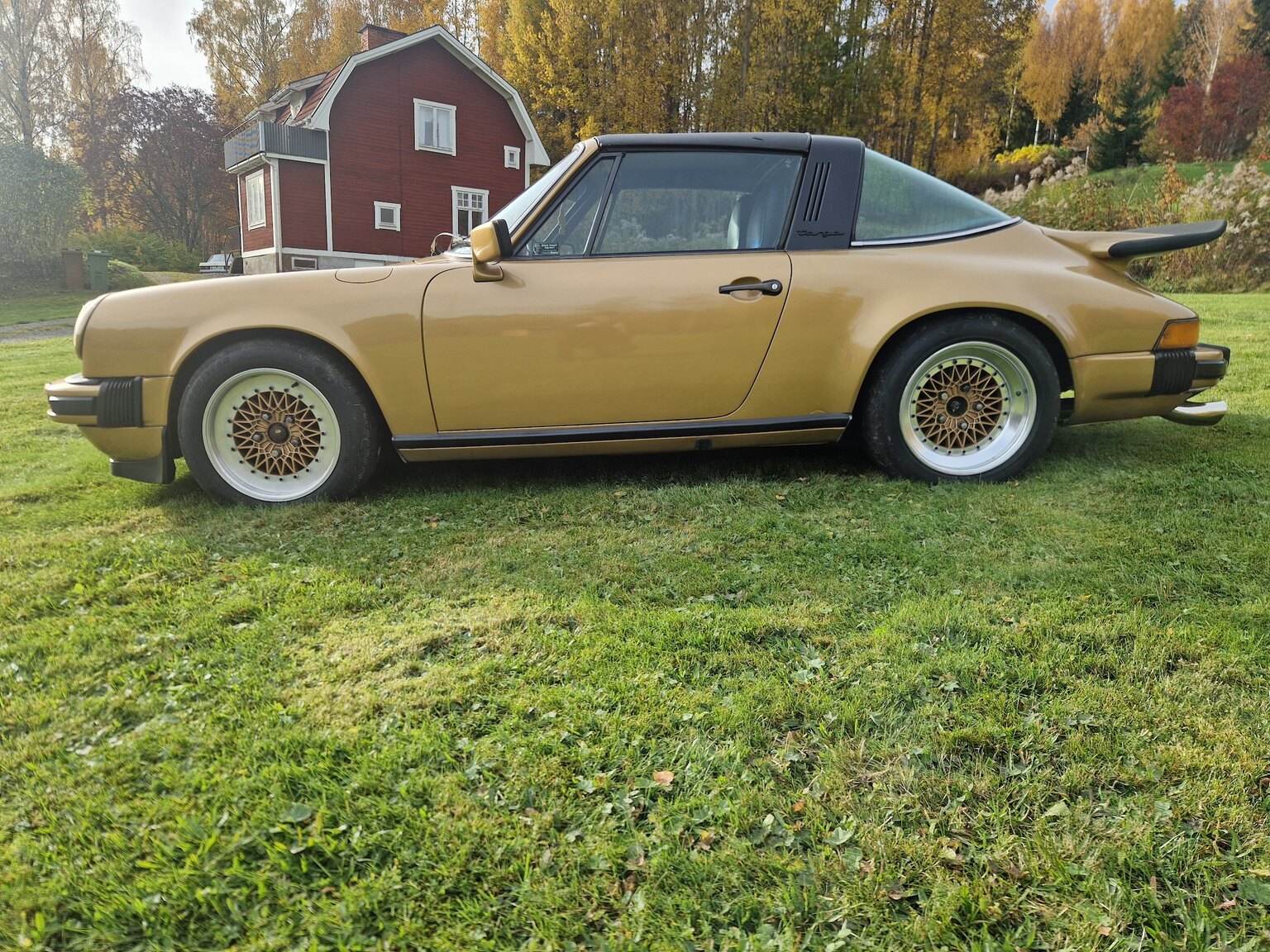 Exterior image of 1979 Porsche 911 SC Targa