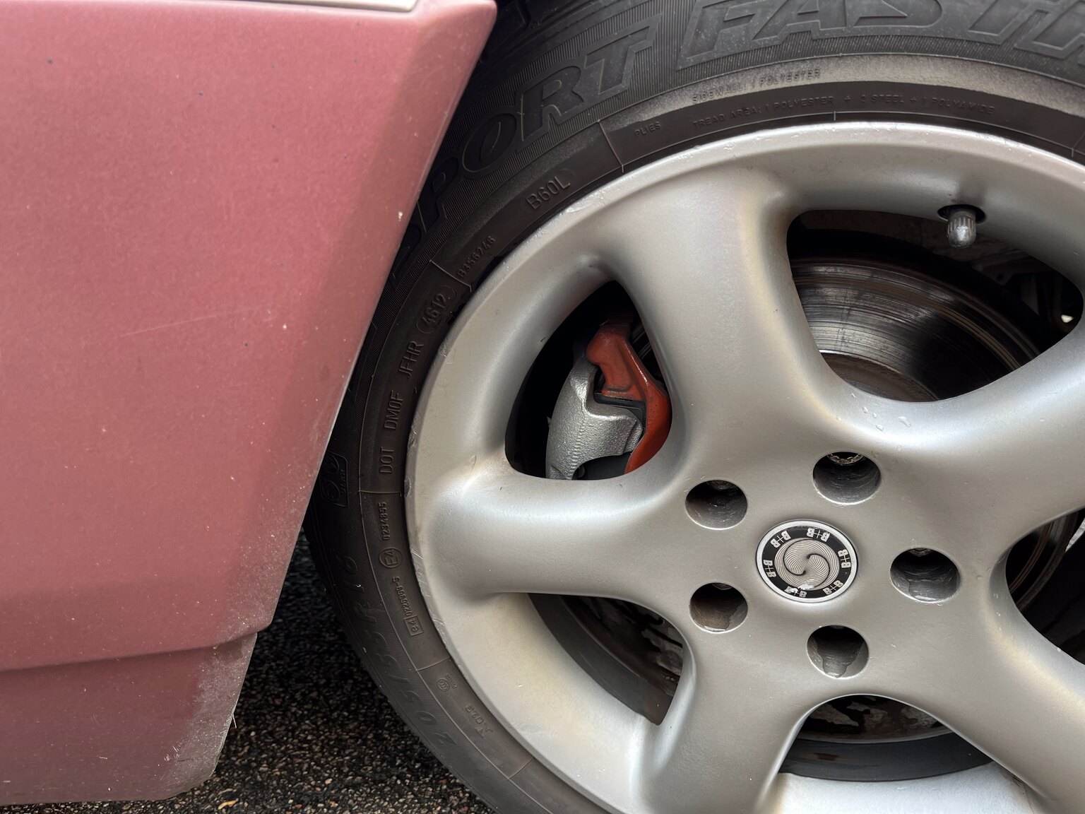 Exterior image of 1990 Mercedes-Benz 230 E