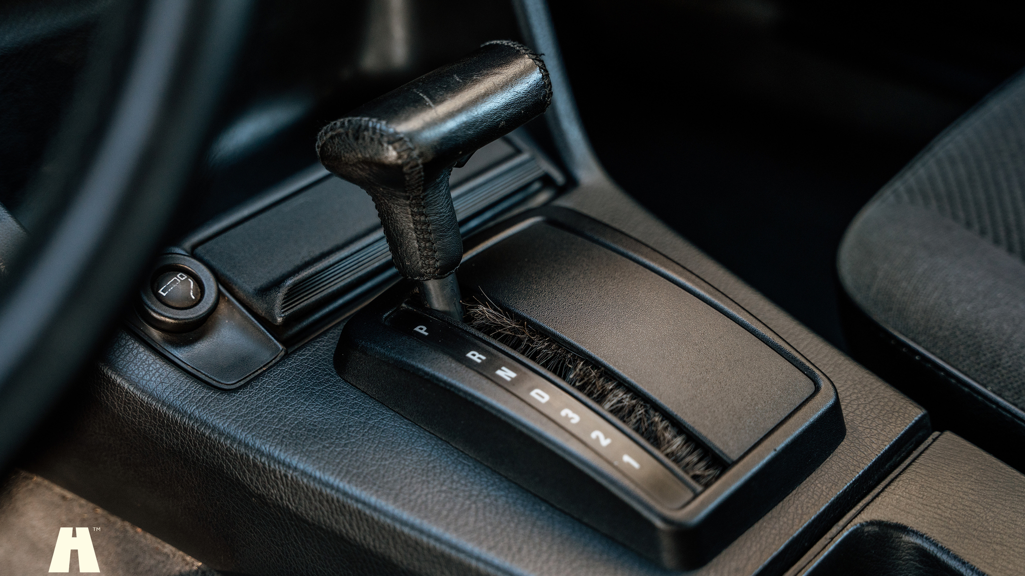 Interior image of 1988 BMW 325 Coupé (13)