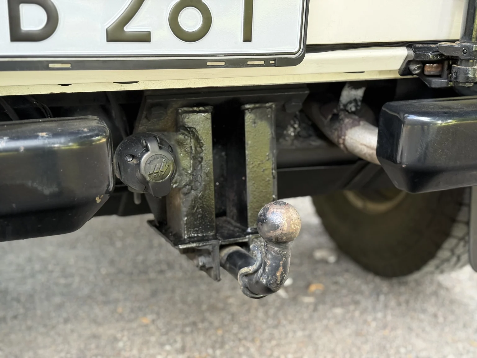 Exteriörbild på 1981 Mercedes-Benz 240 GD (29)