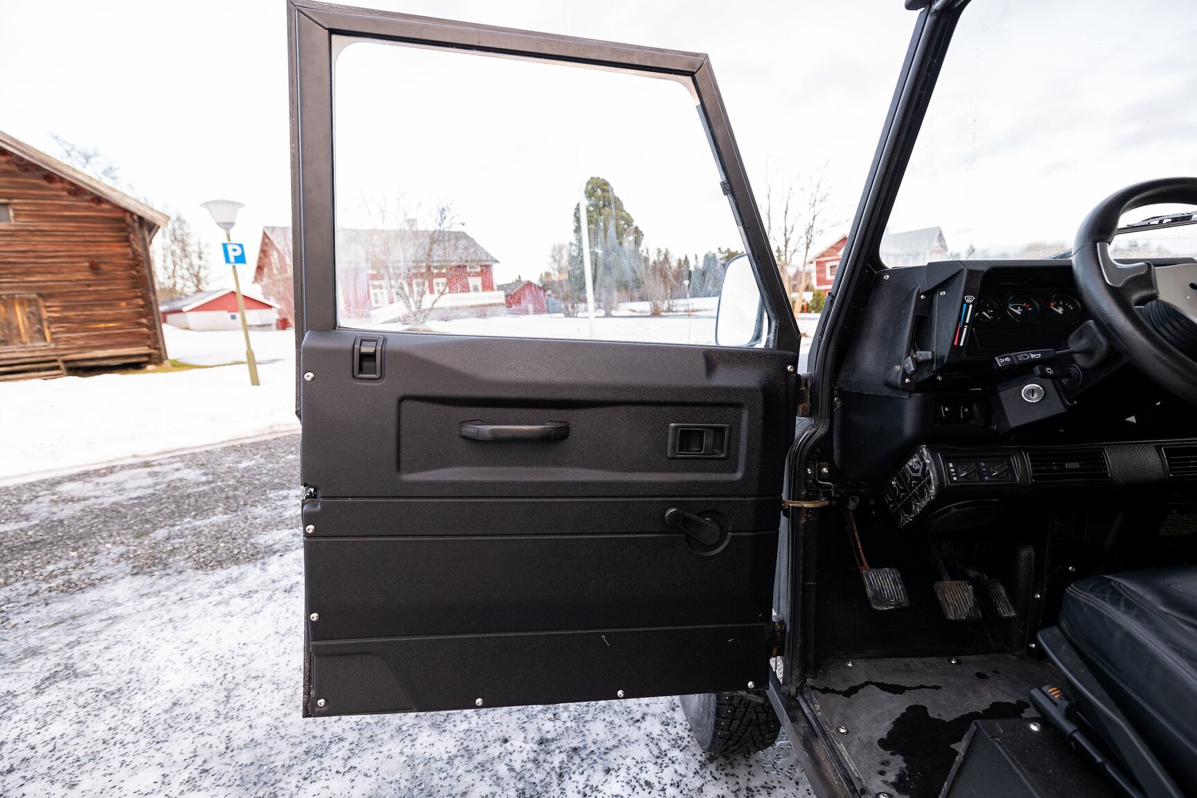 Interior image of 2000 Land Rover Defender 130
