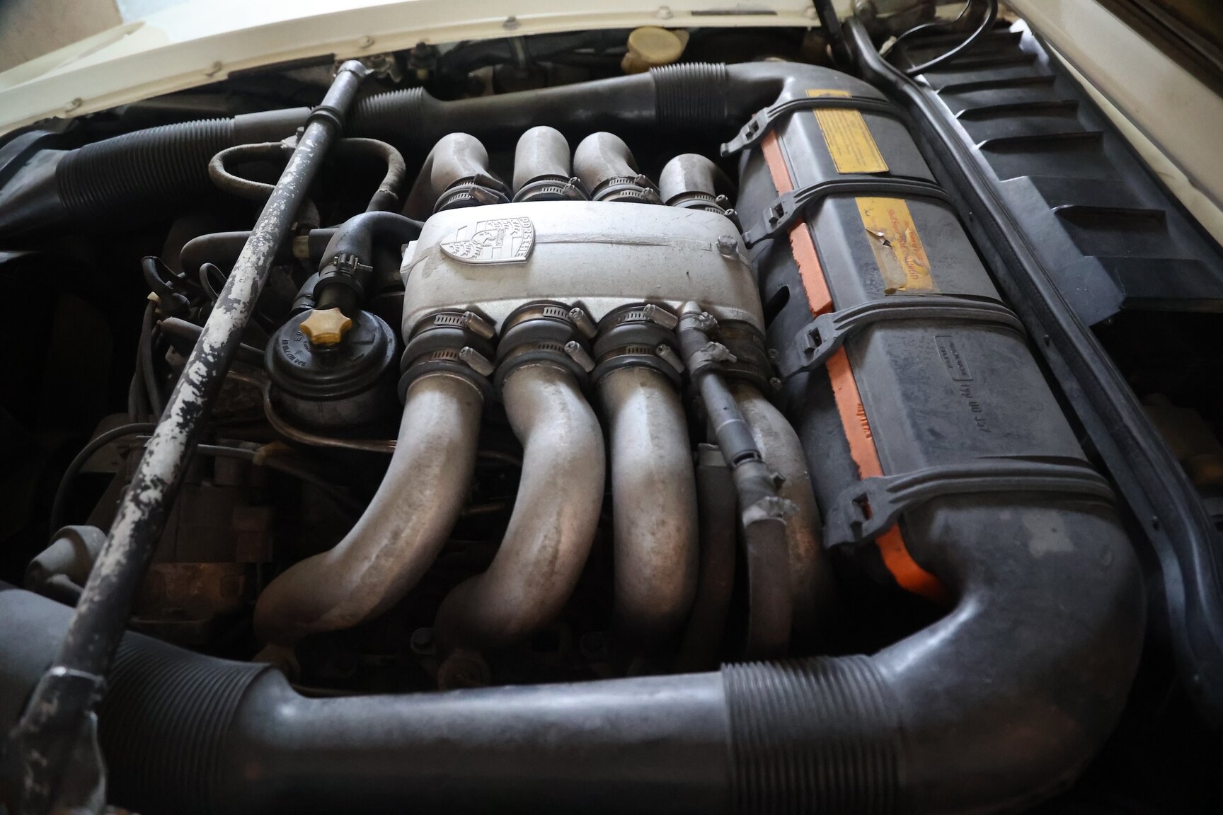 Image of 1981 Porsche 928 S (10) mechanics