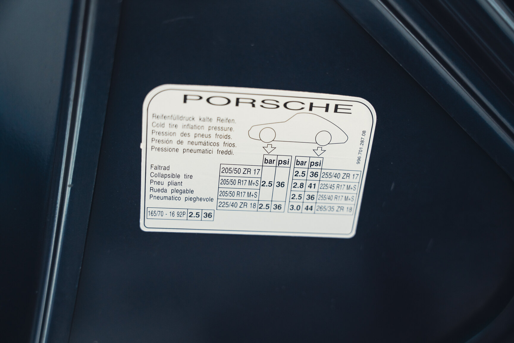Interior image of 1999 Porsche 911 Carrera 4