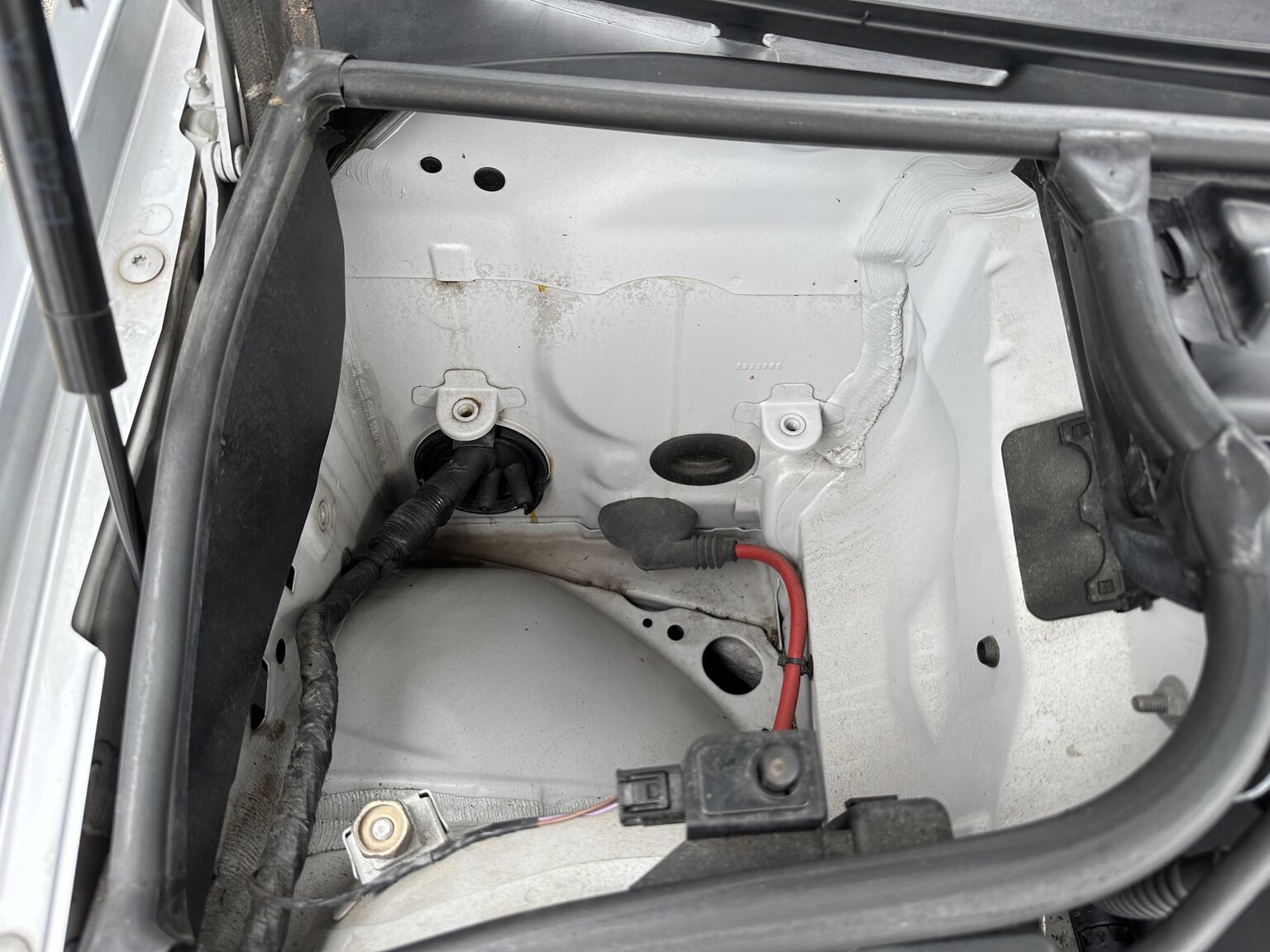 Image of 2005 BMW 330Ci mechanics