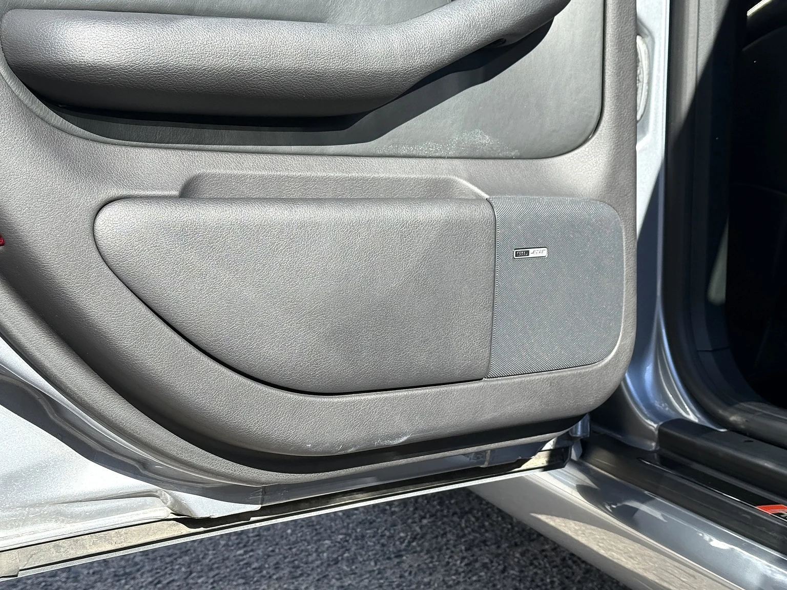 Interior image of 2002 Audi RS 6 Avant (94)