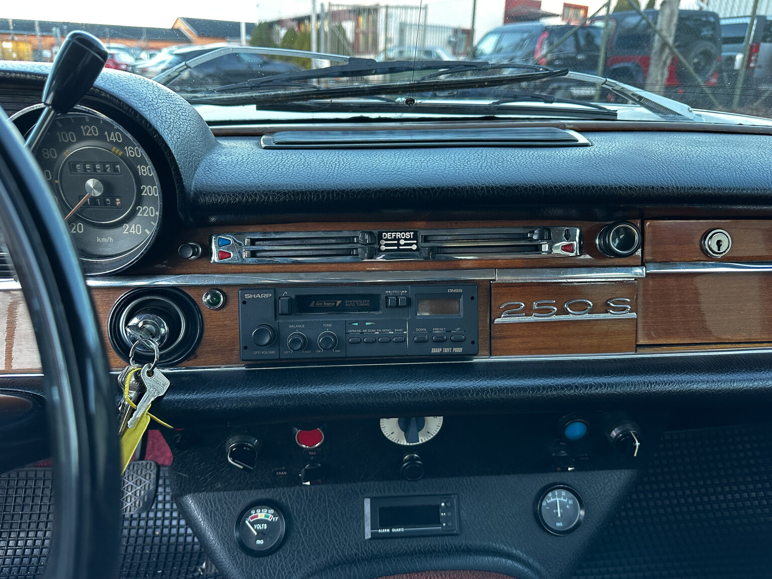 Innenraumfoto von 1967 Mercedes-Benz 250 S