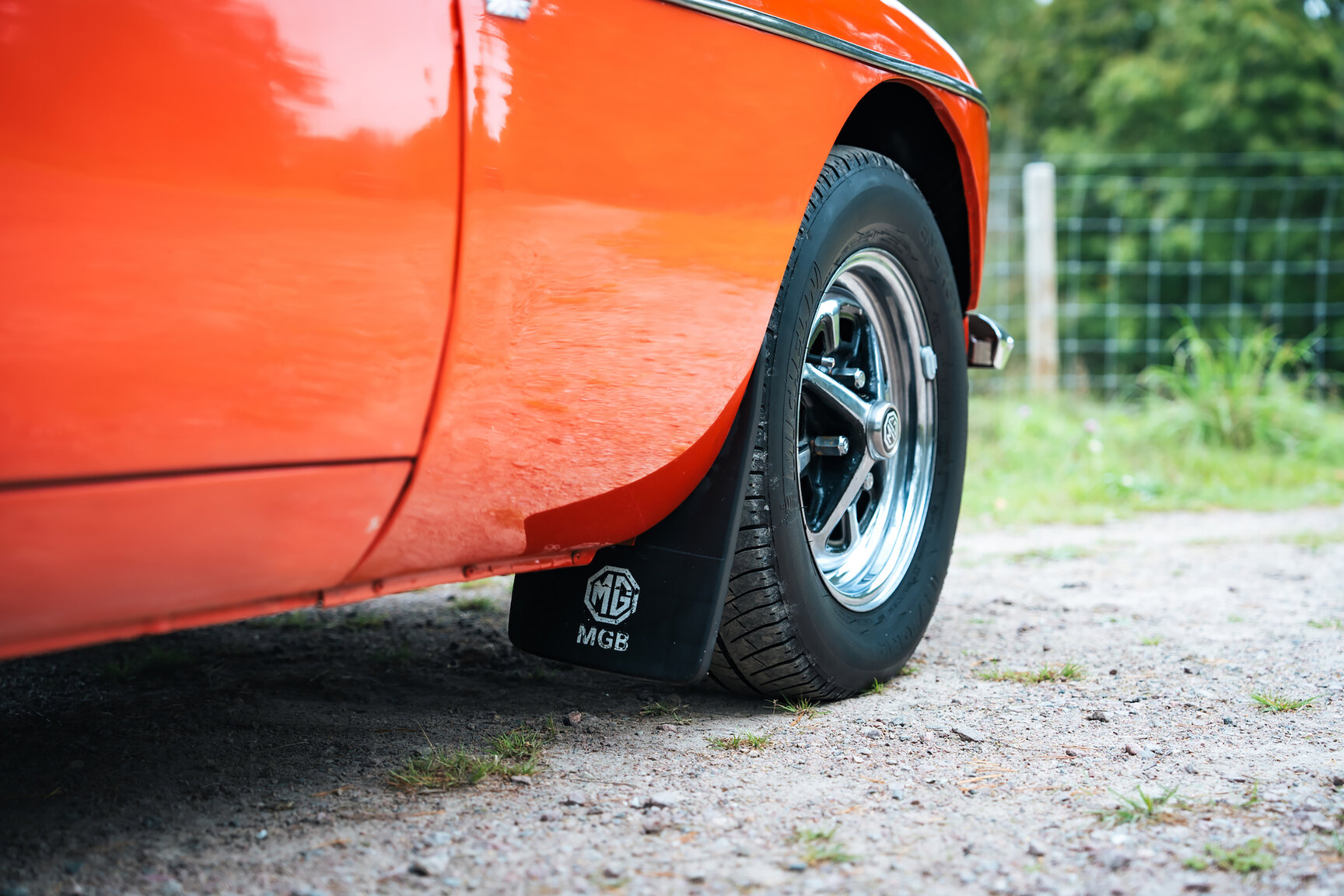 Exterior image of 1973 MG MGB Roadster (30)
