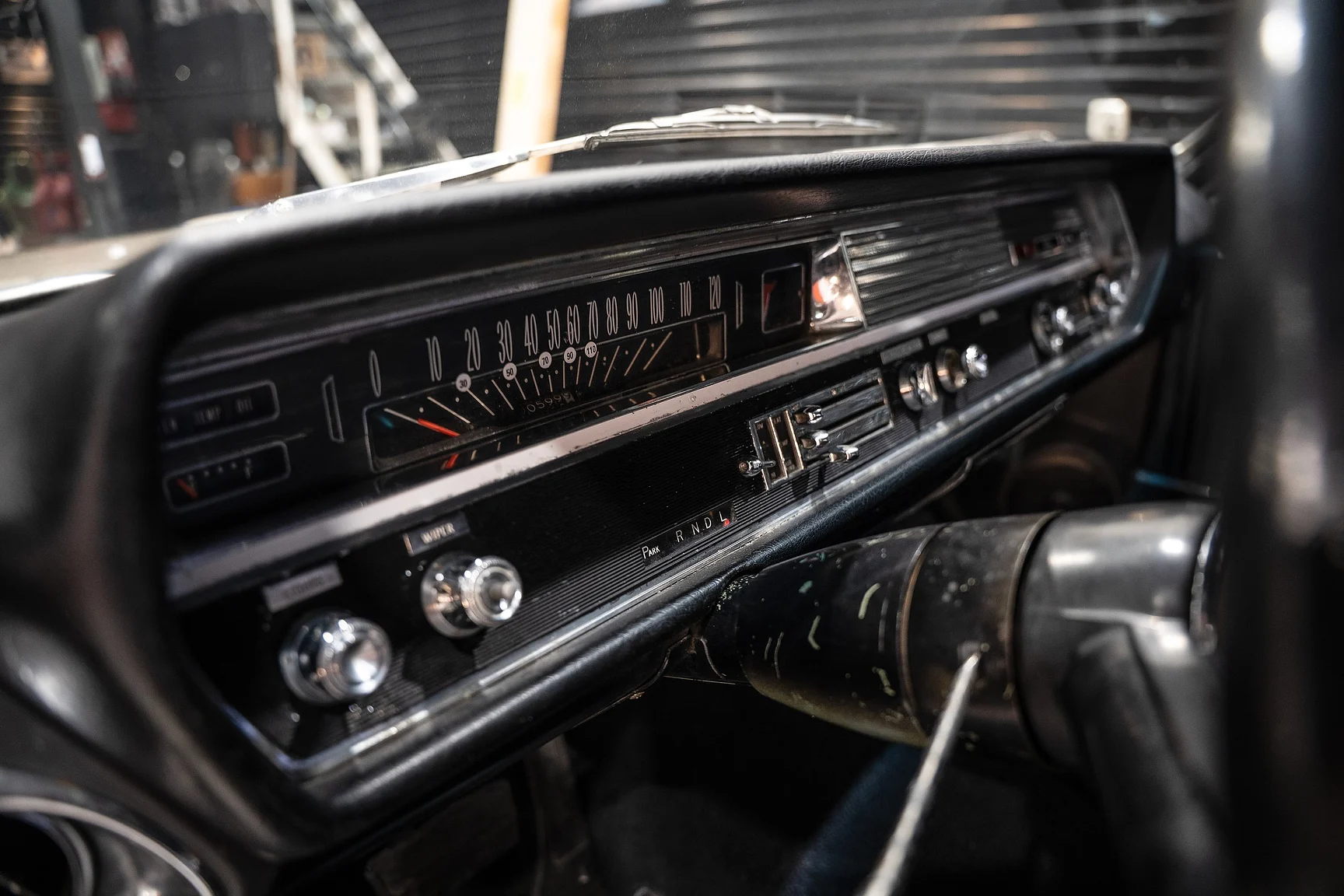 Innenraumfoto von 1964 Oldsmobile Cutlass Convertible (5)