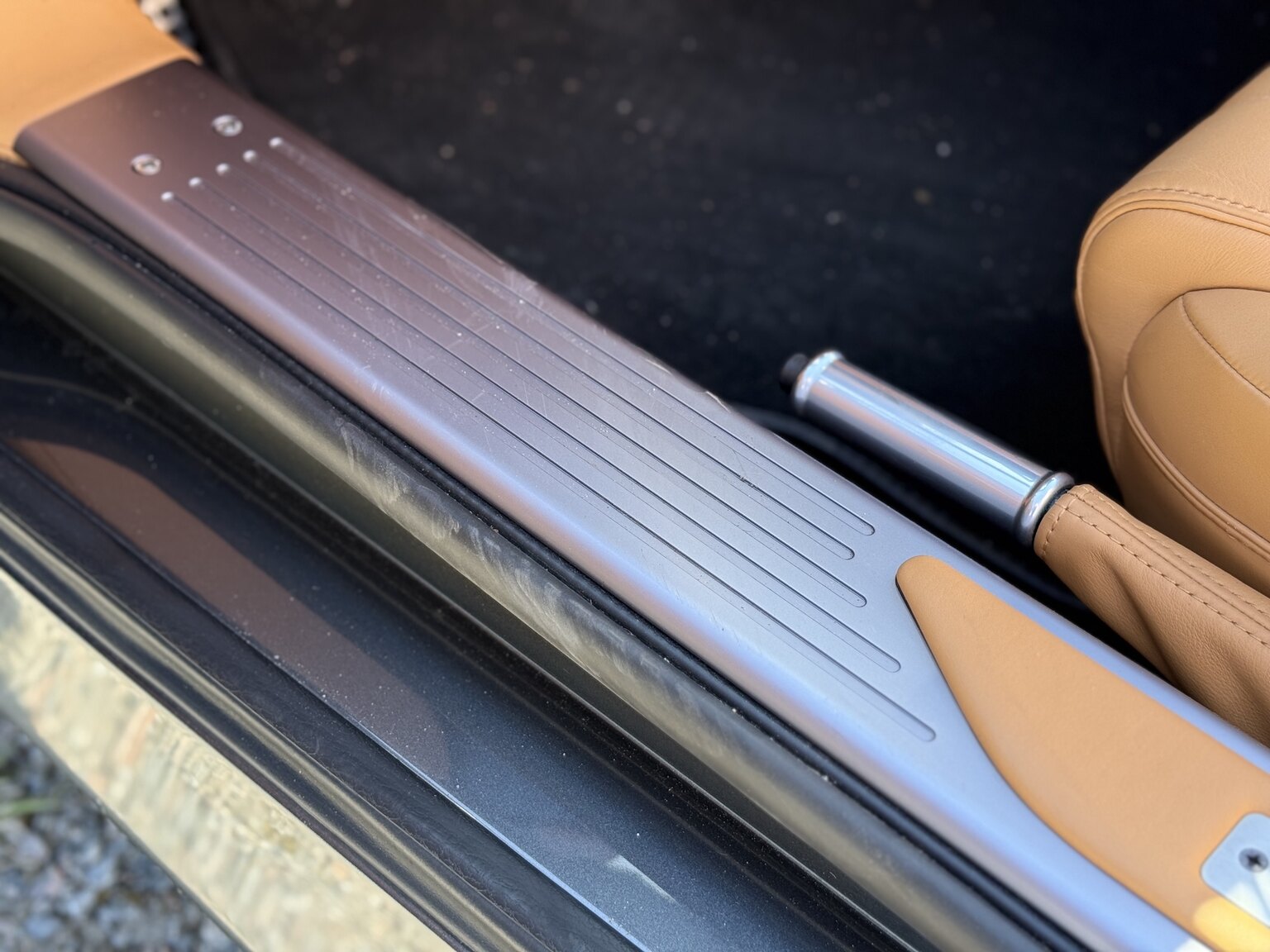 Interiörbild 2015 Aston Martin DB9 Volante