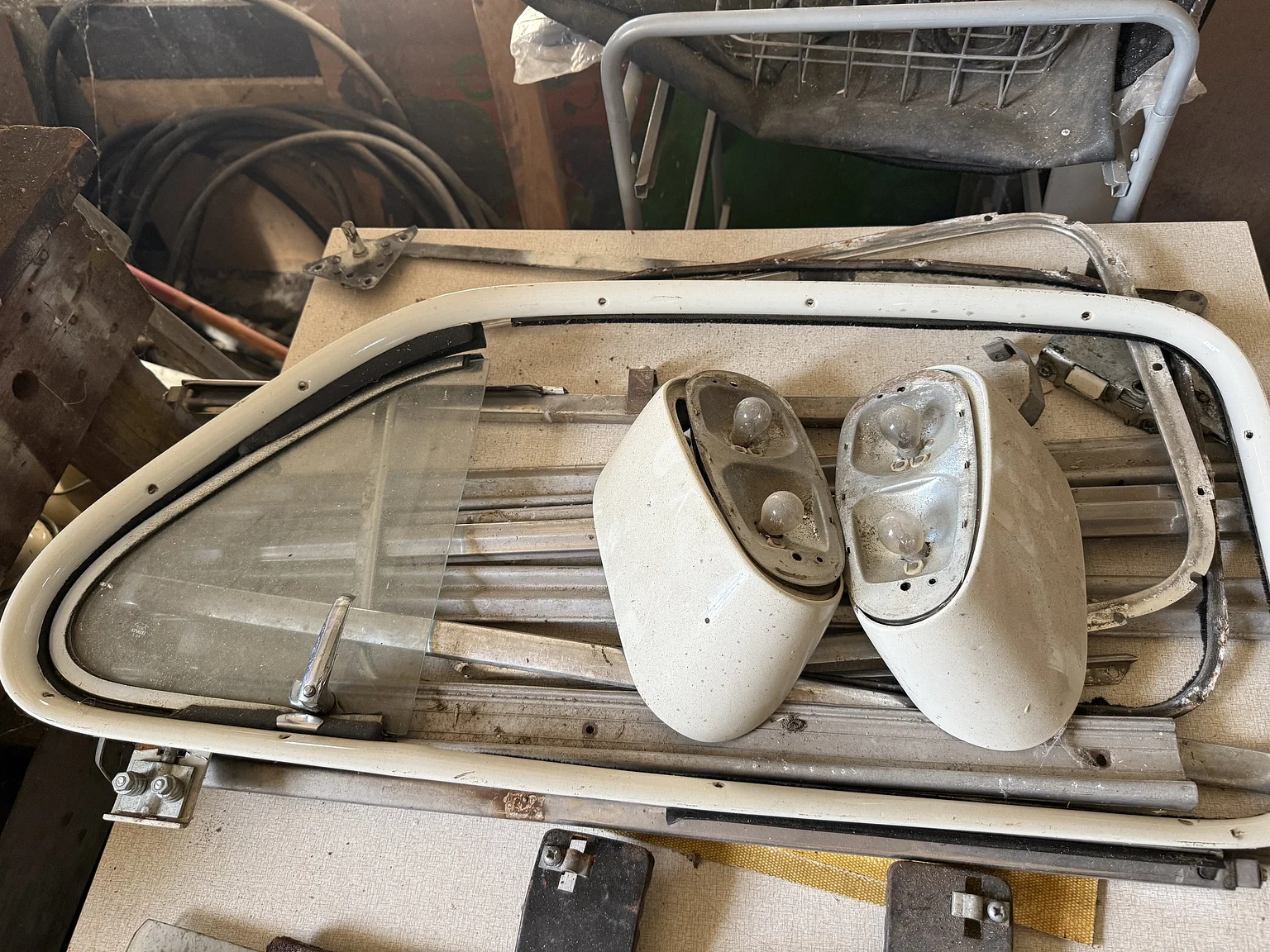 Image of 1965 Volvo PV 544F (57) mechanics