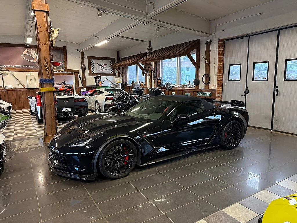 Bild von 2017 Chevrolet Corvette (1)